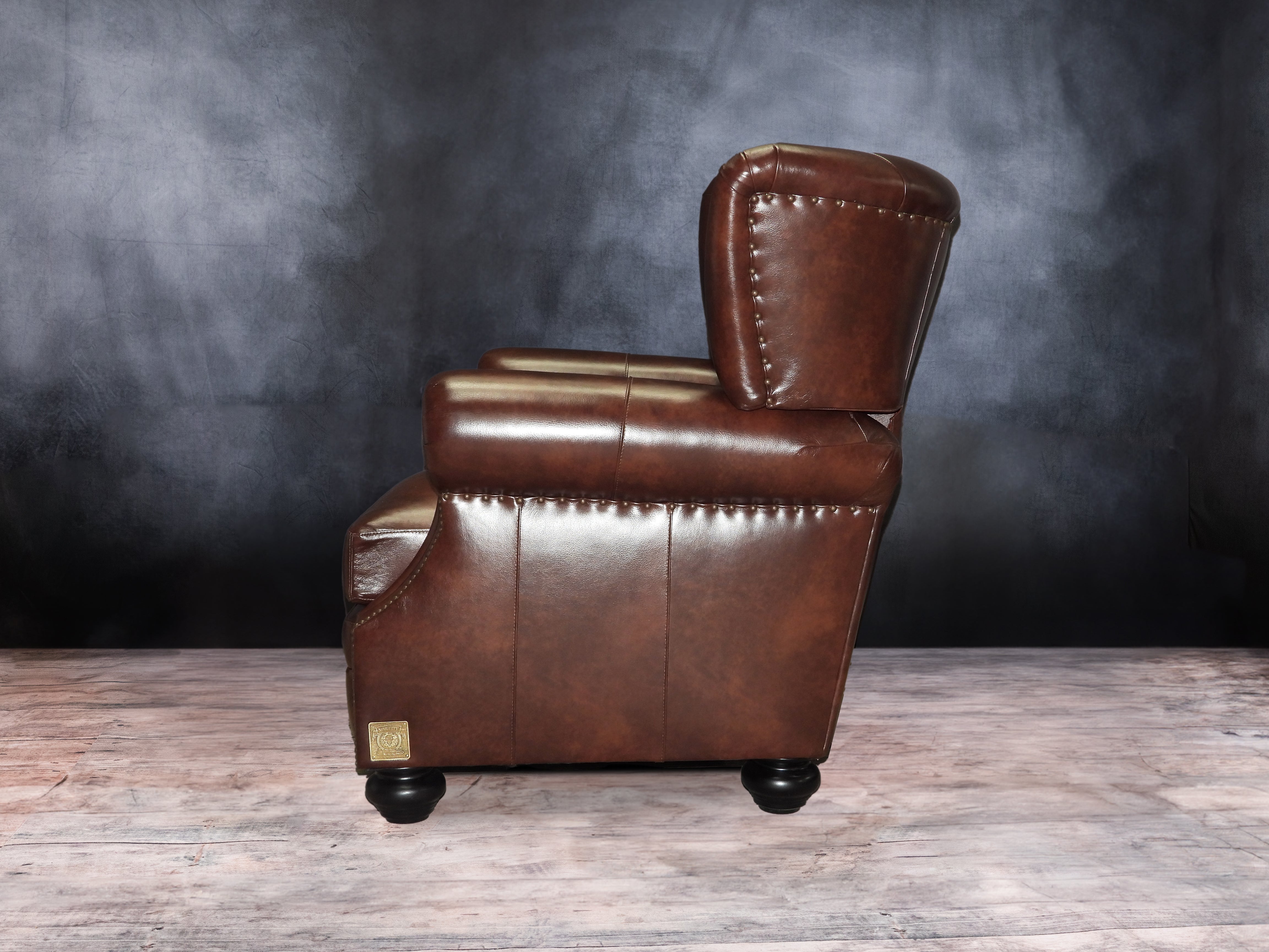 AFICIONADO LEATHER RECLINER CHAIR