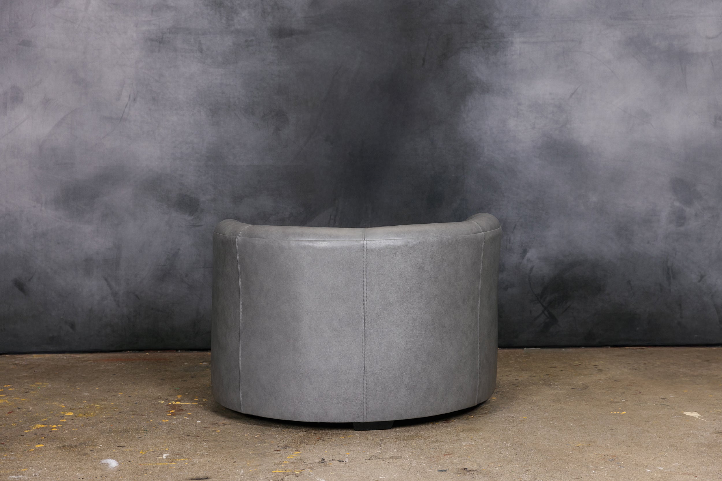HALO ROUND LEATHER CUDDLER