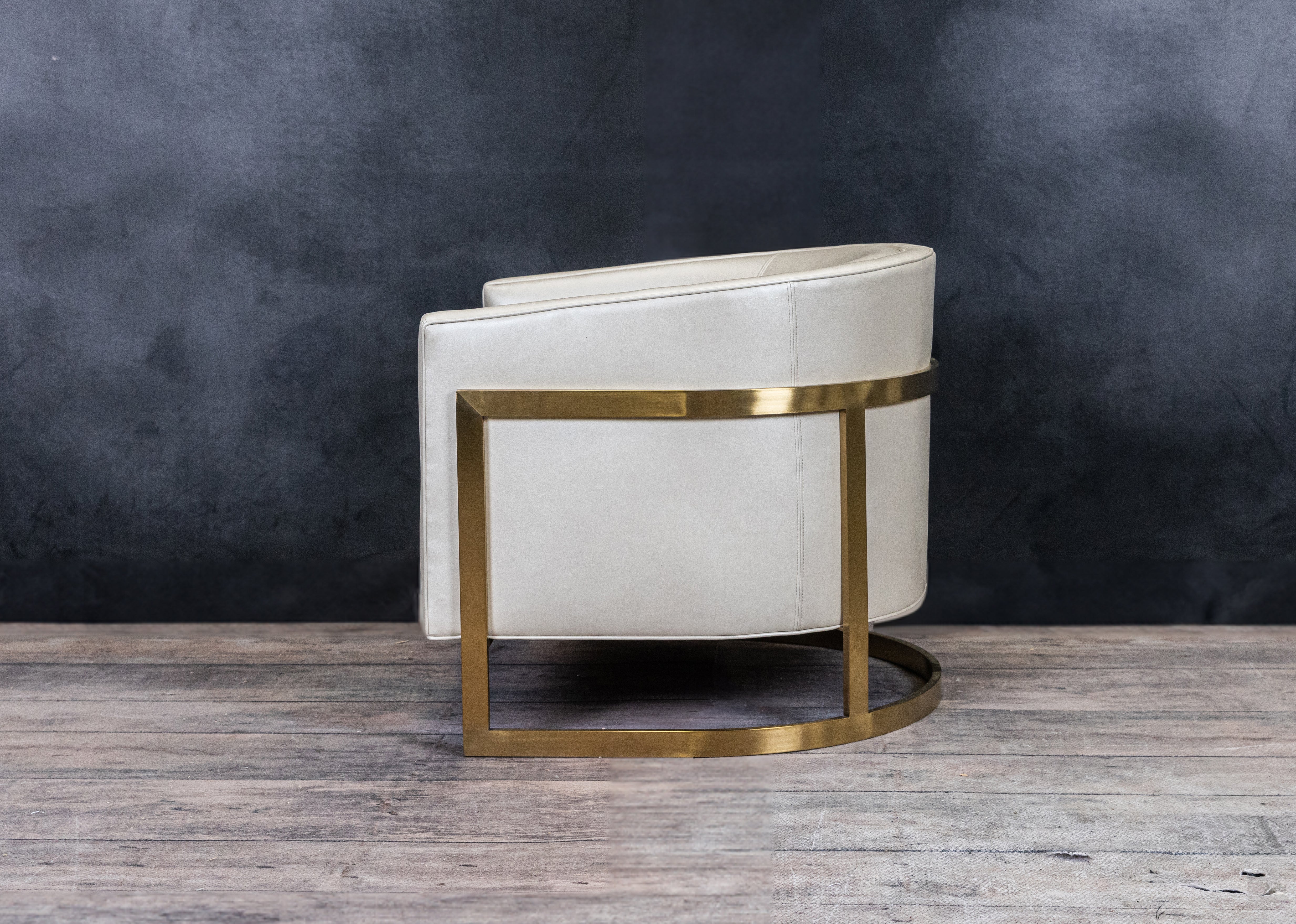 FAUTEUIL EN CUIR AUDREY