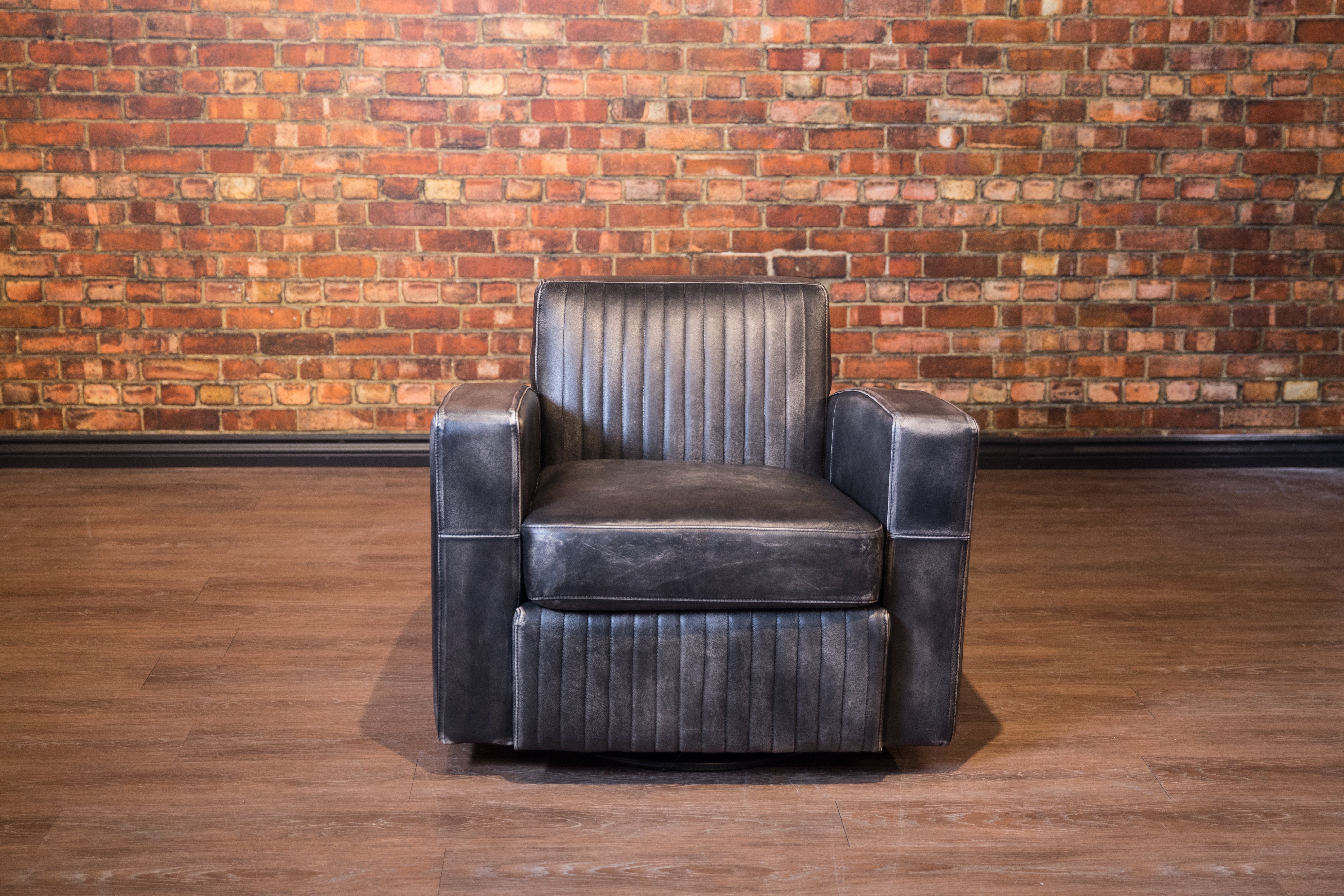 THE REBEL CHAIR NOBILITY EDITION