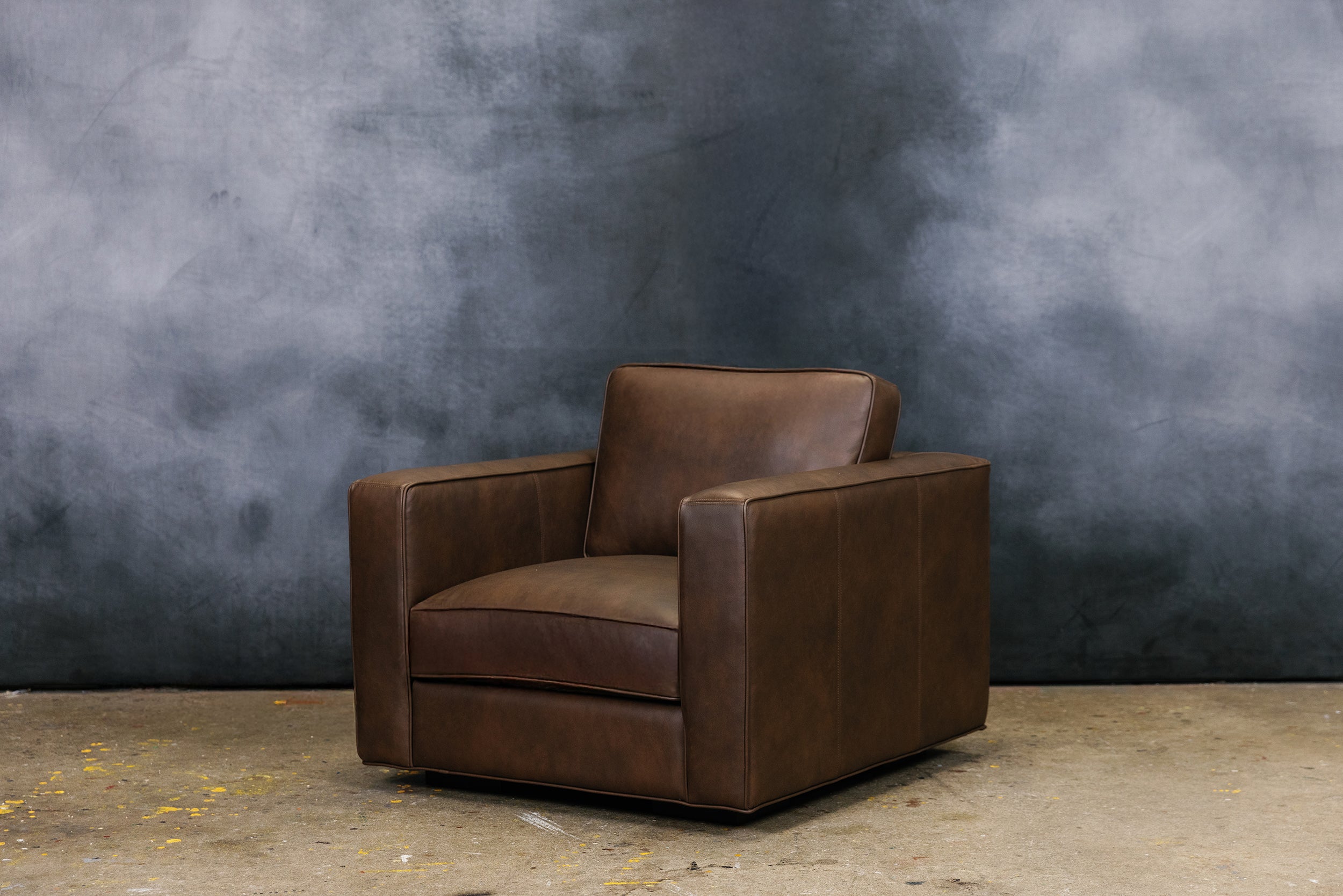 MADDEX LEATHER CHAIR SLIM ARM