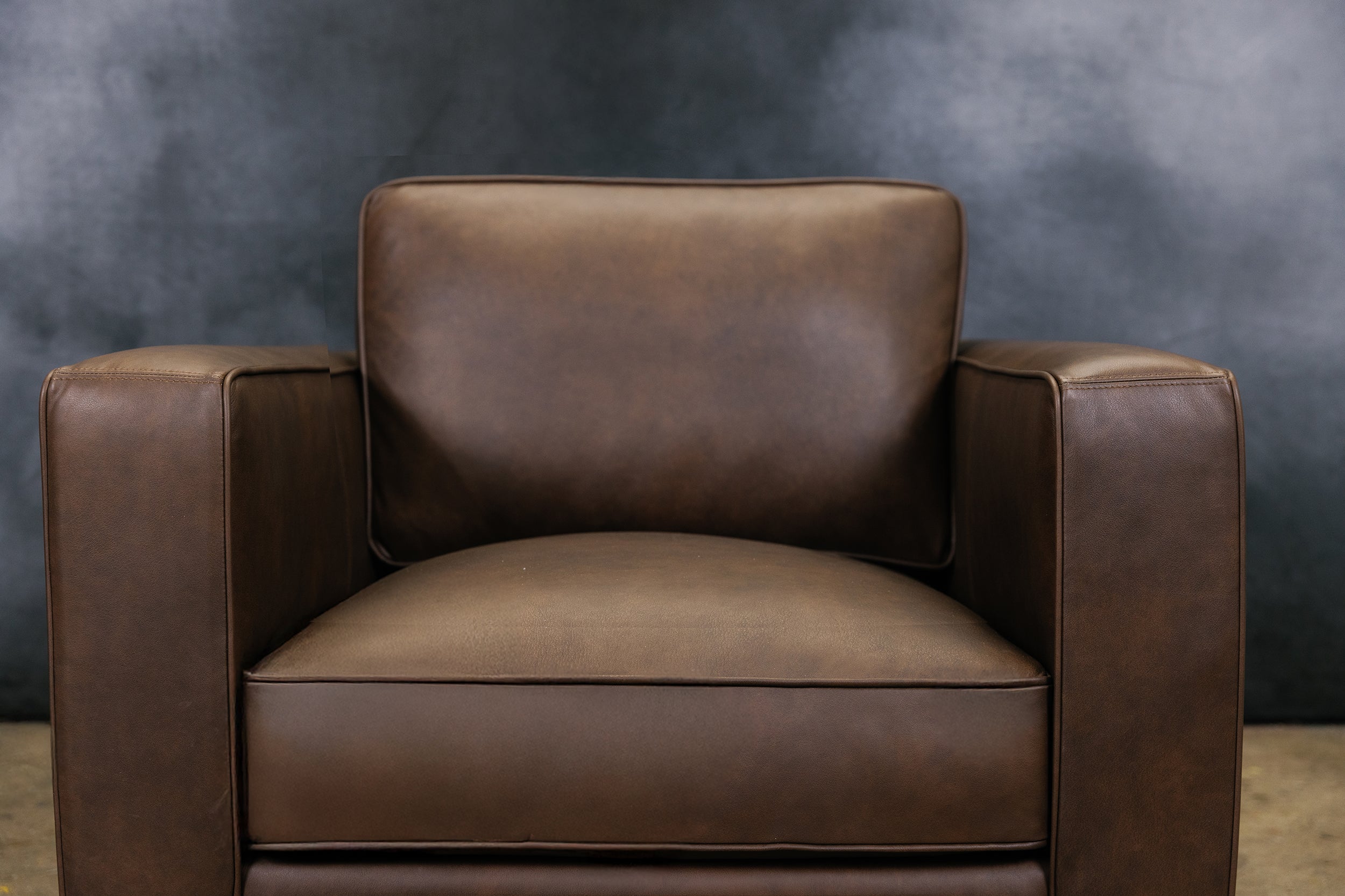 MADDEX LEATHER CHAIR SLIM ARM