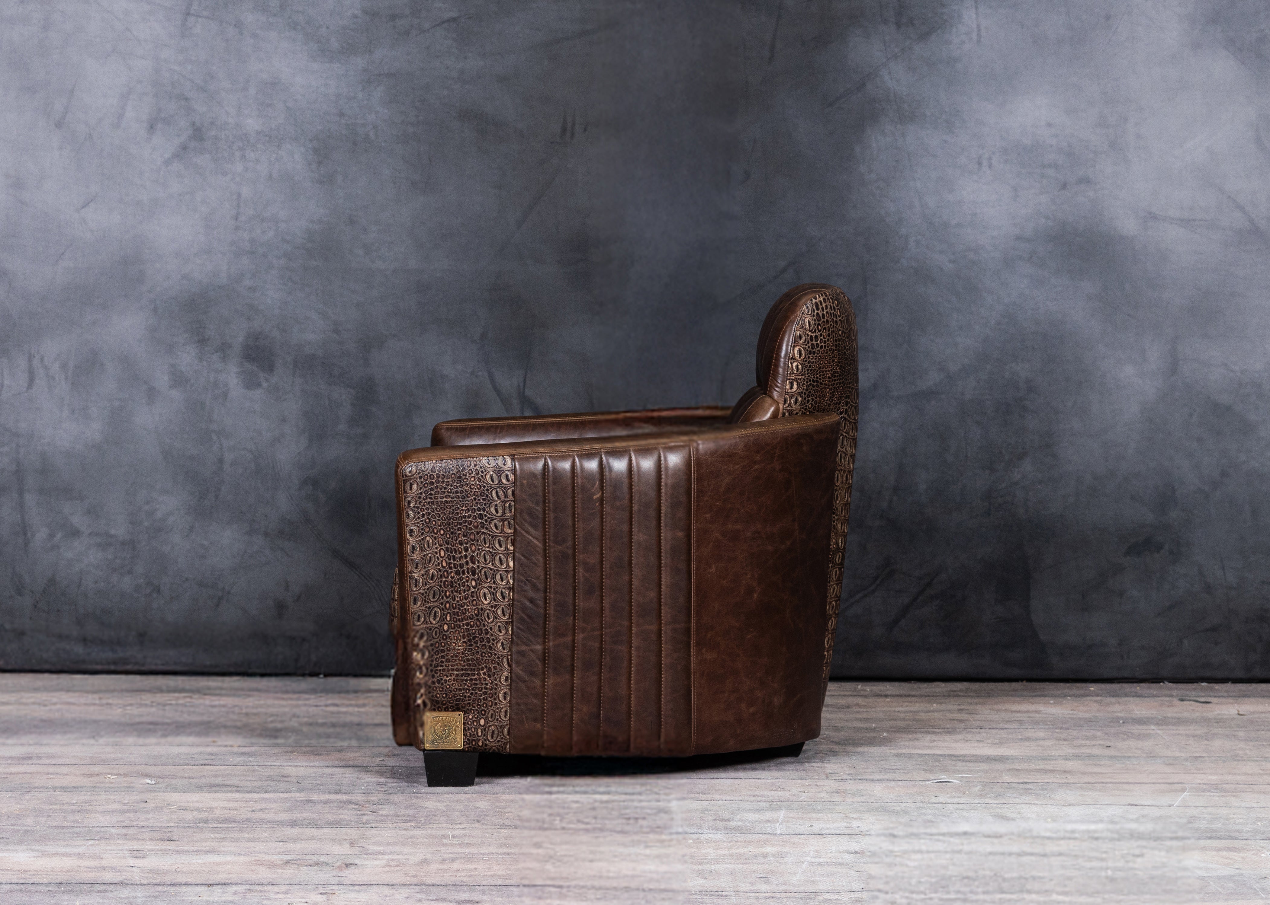 AVIATOR LEATHER CHAIR