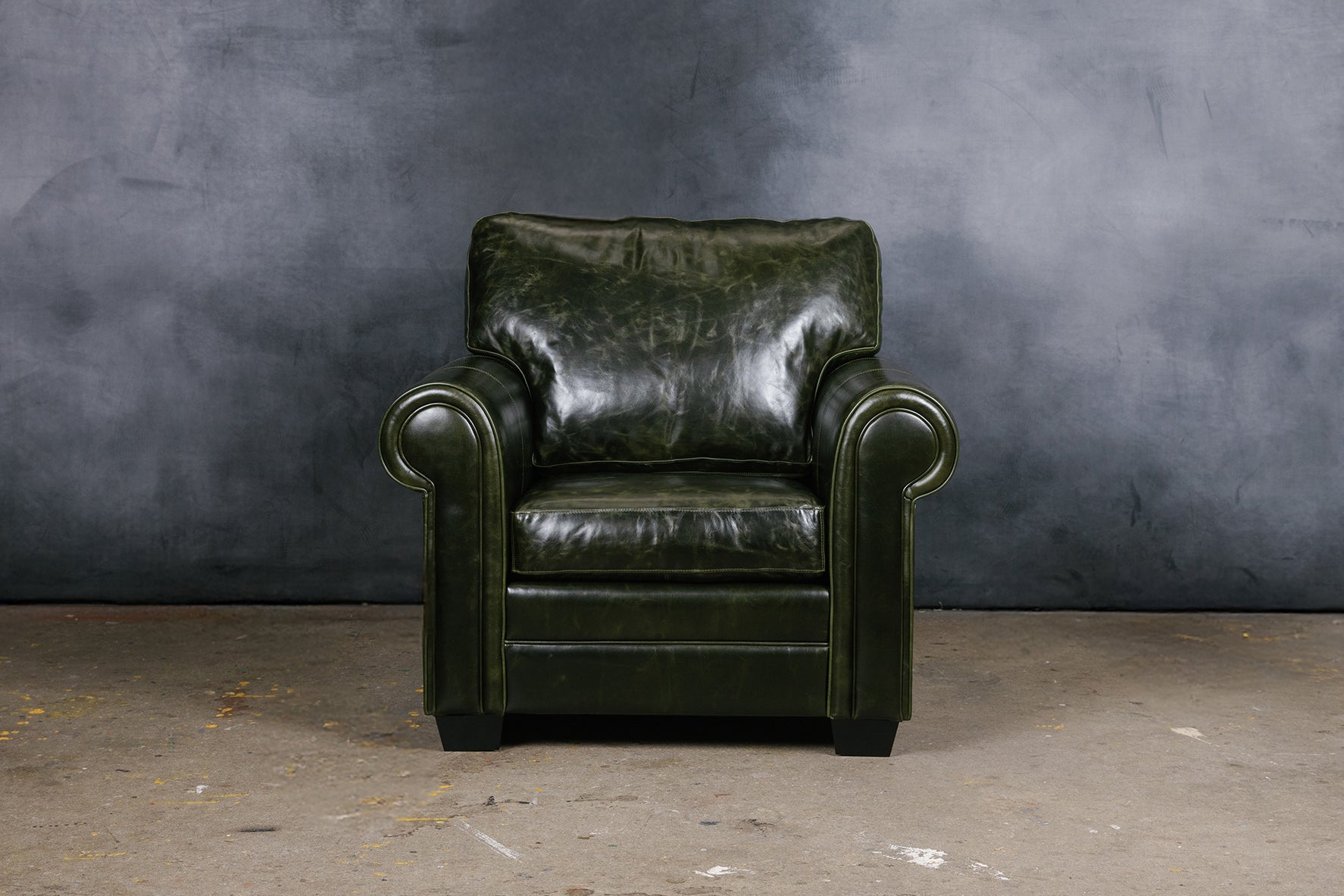 SURREY LEATHER CHAIR