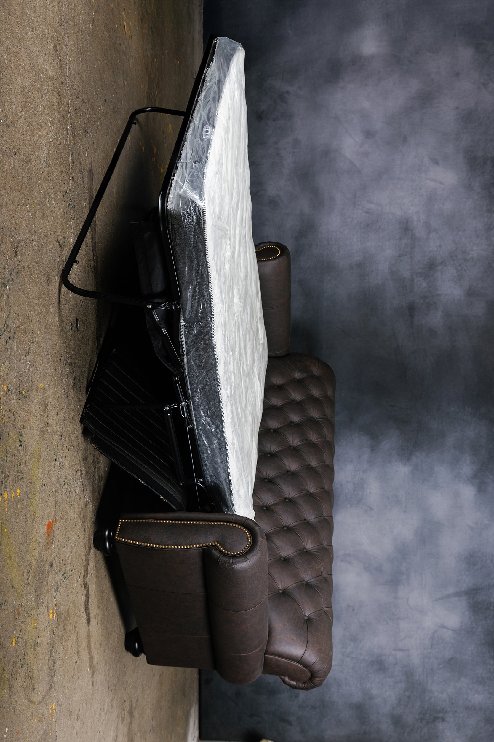 CANAPÉ-LIT WESTMINSTER EN CUIR QUEEN