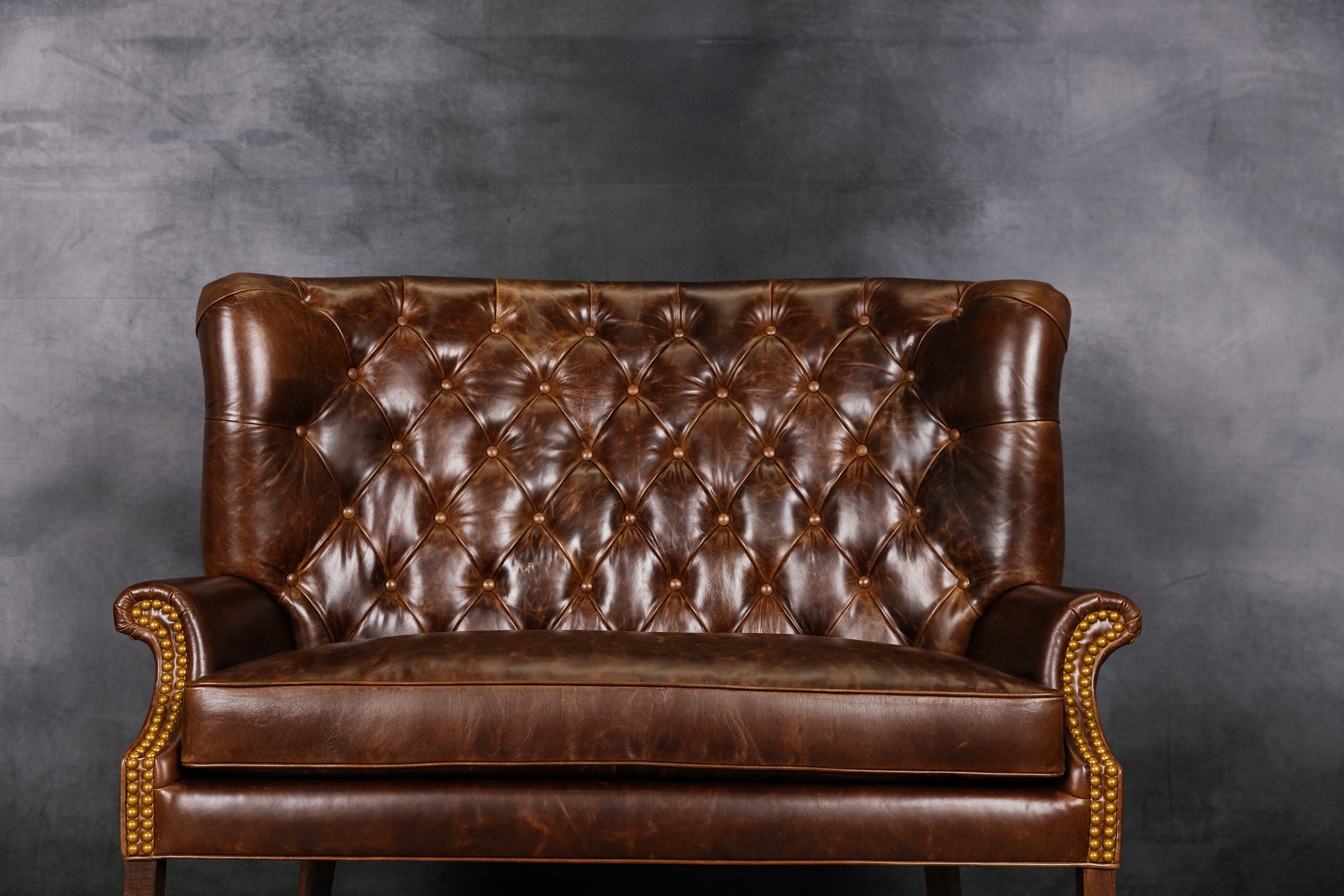 STANLEY LEATHER SETTEE