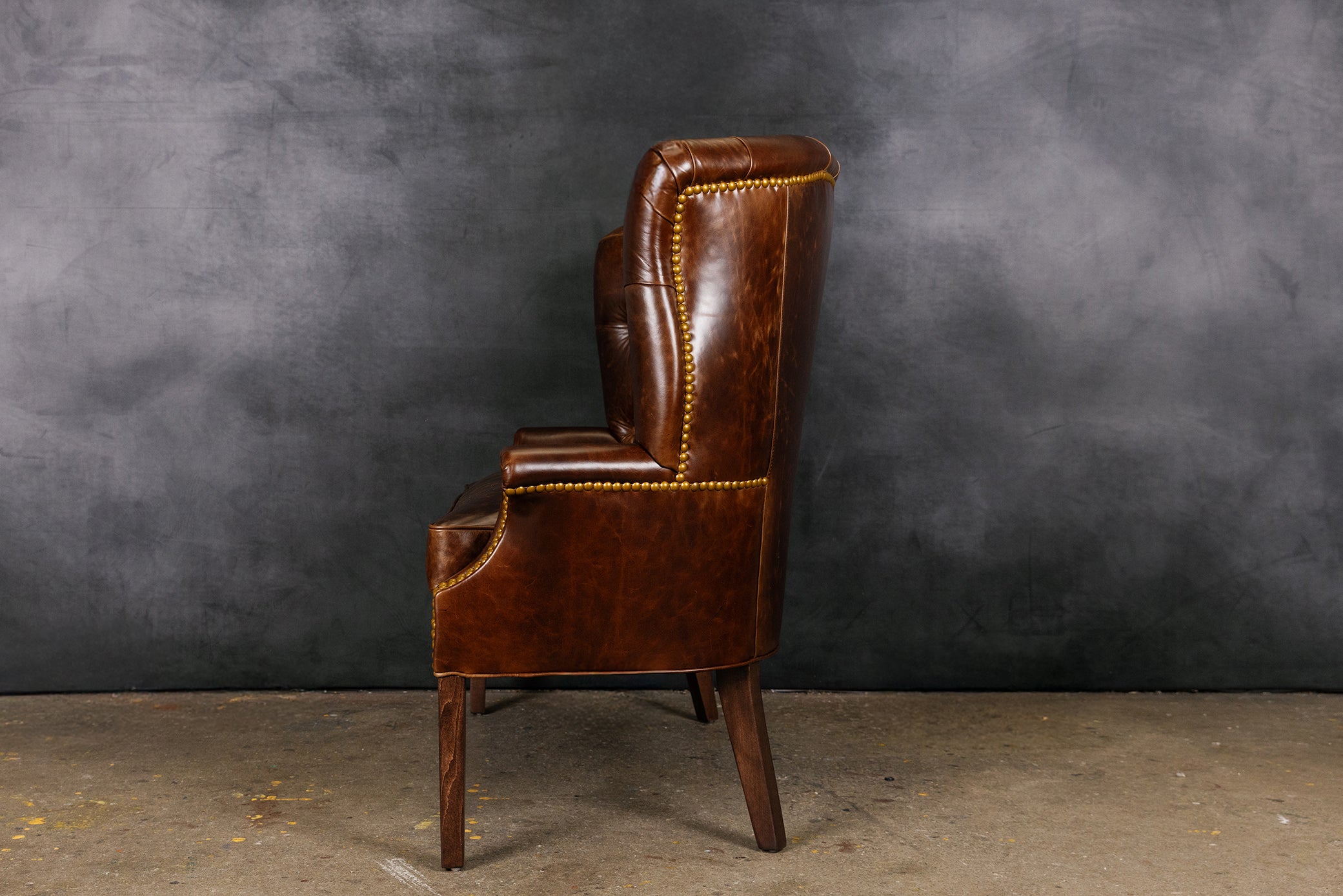 STANLEY LEATHER SETTEE