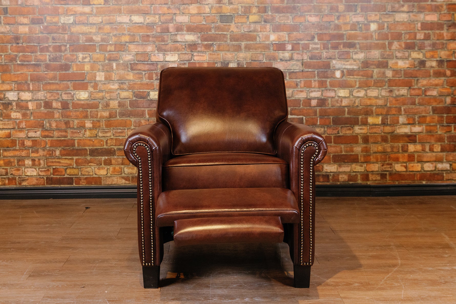 BOSTON LEATHER RECLINER FLOOR MODEL