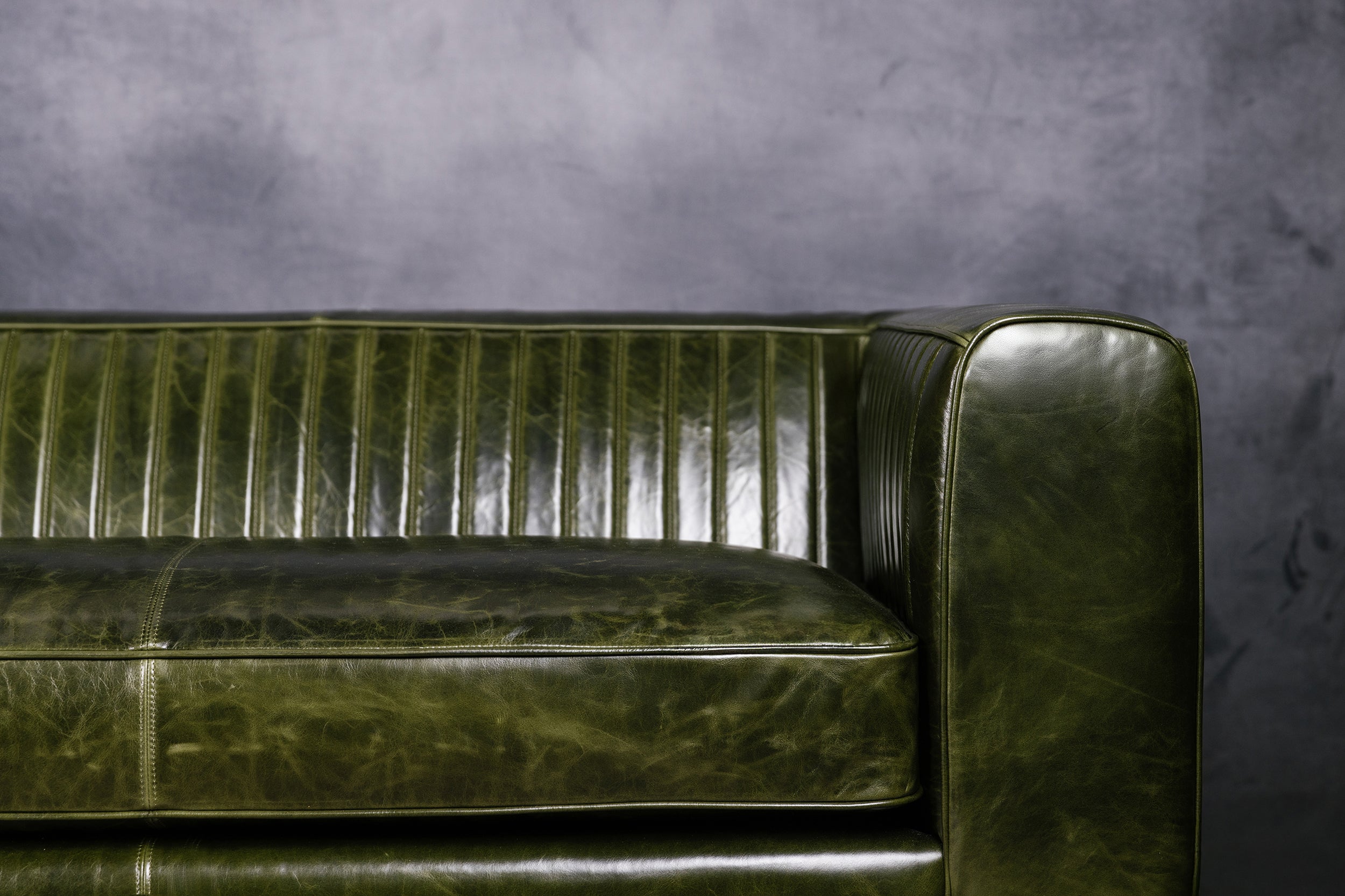 SHELBY LEATHER SECTIONAL