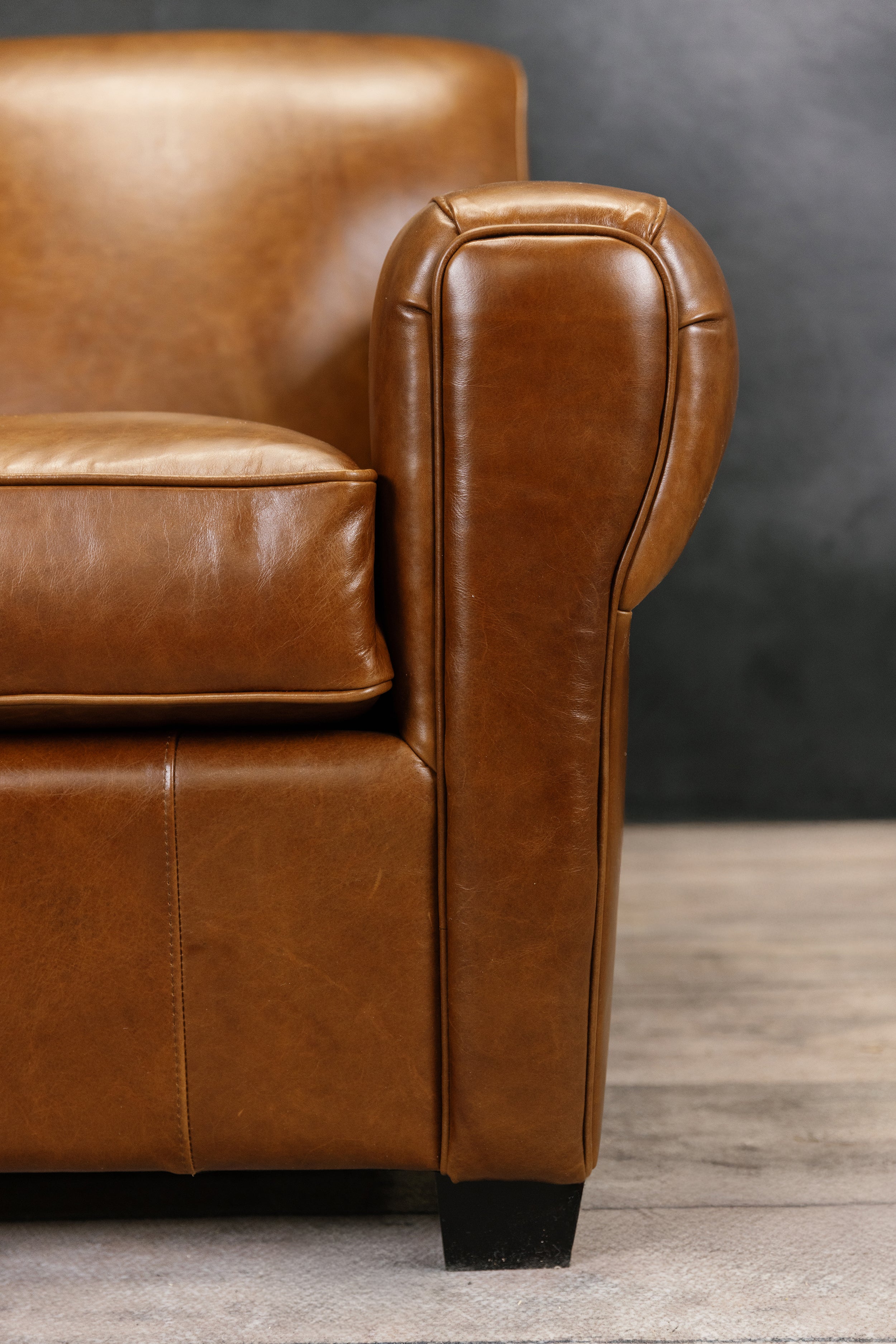 CHAISE EN CUIR BACHELOR