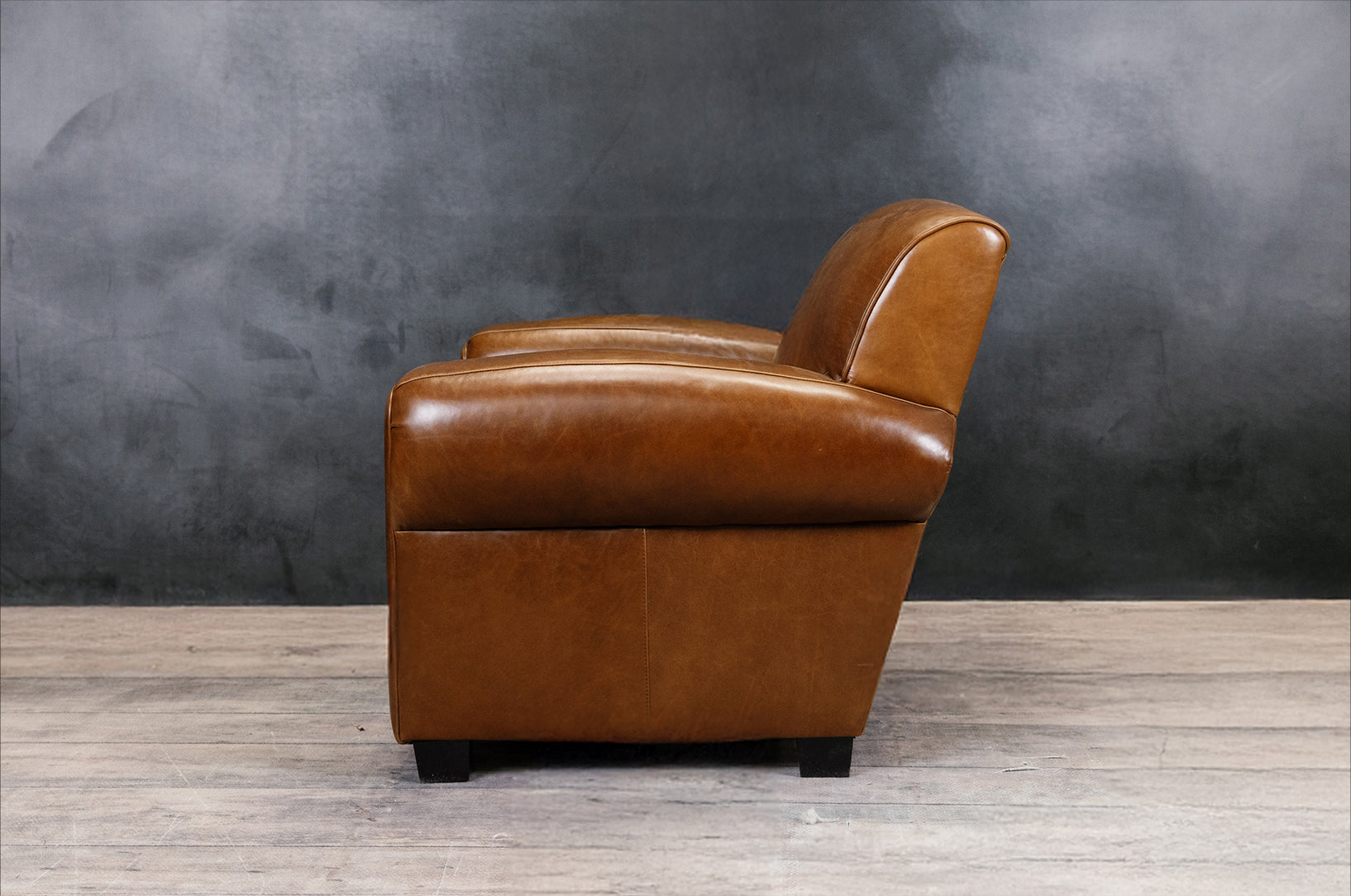 CHAISE EN CUIR BACHELOR