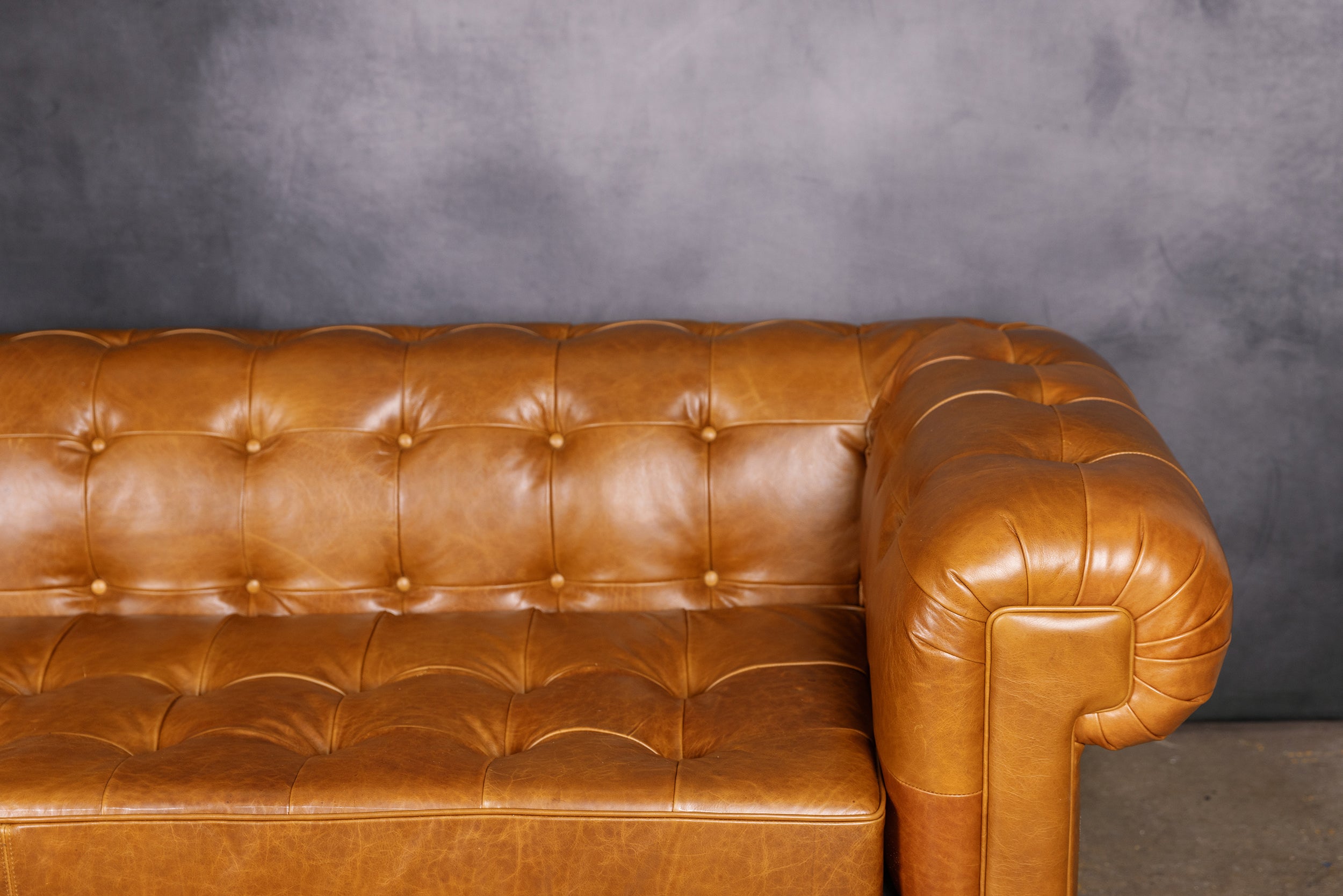 OXFORD GRAND LEATHER SECTIONAL LHF
