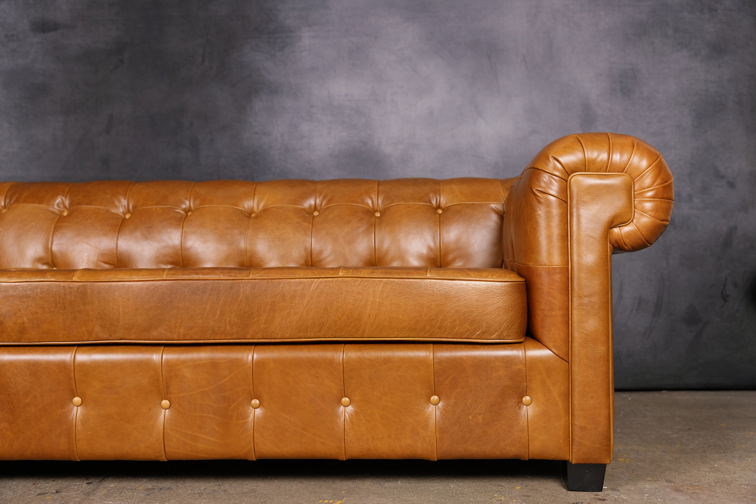 OXFORD GRAND LEATHER SECTIONAL LHF