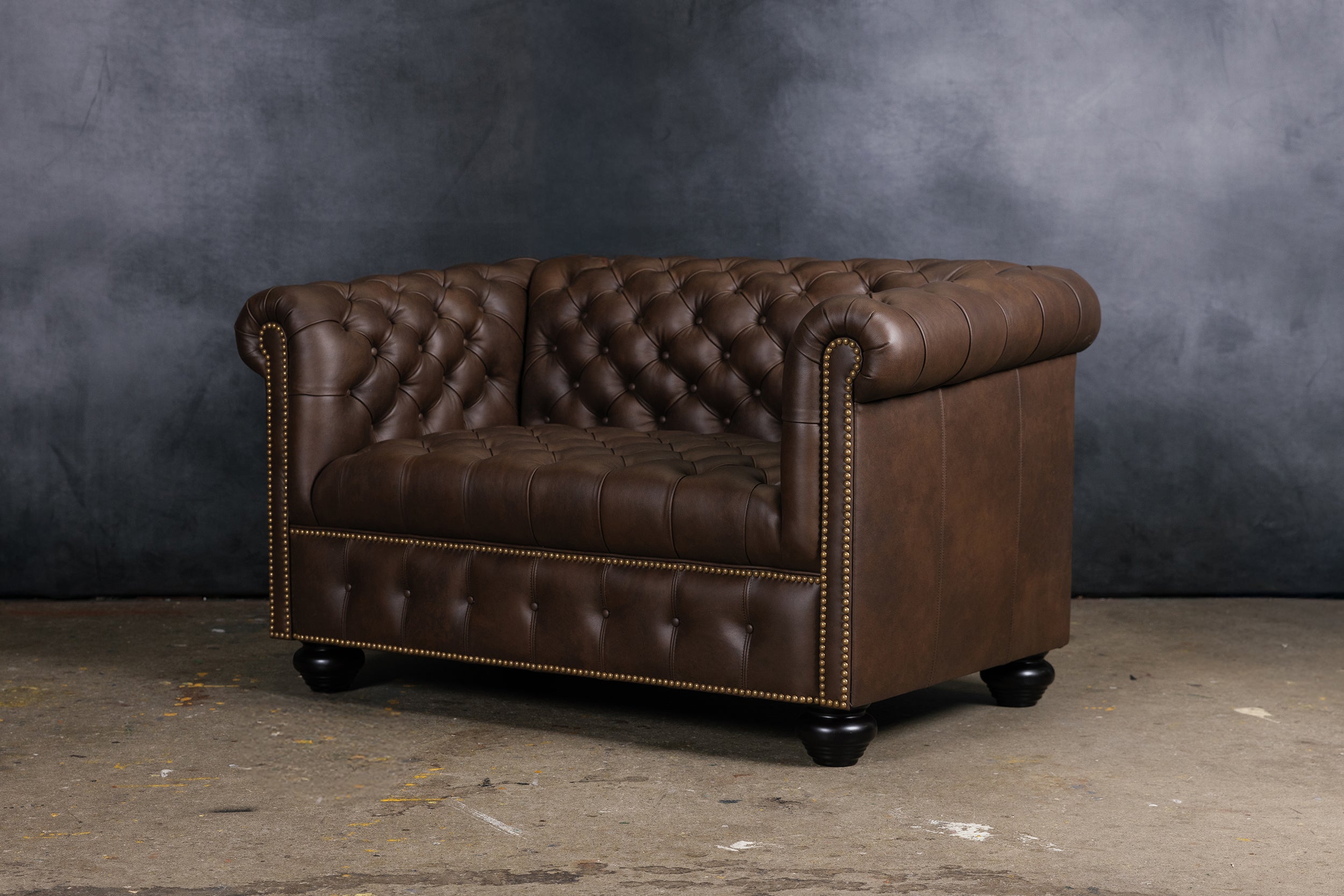 OXFORD LEATHER LOVESEAT