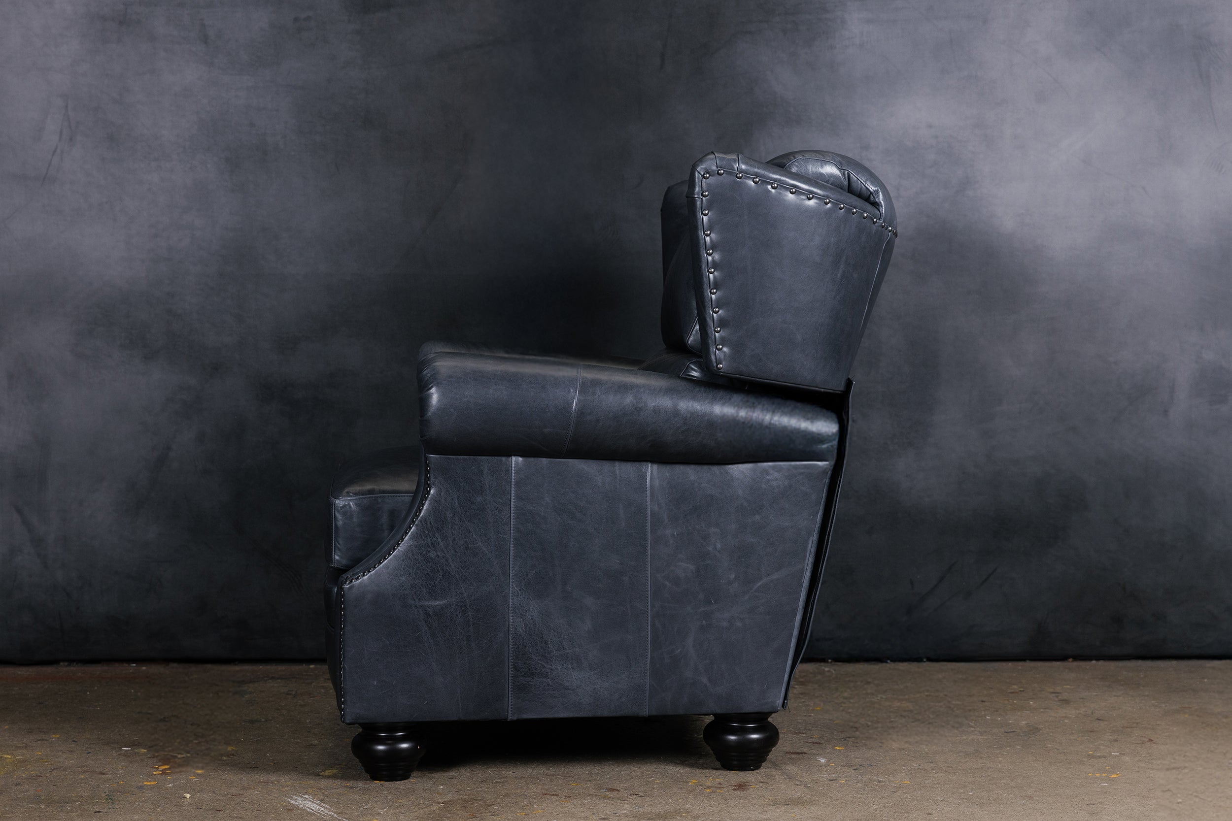 BRANDO LEATHER RECLINER CHAIR