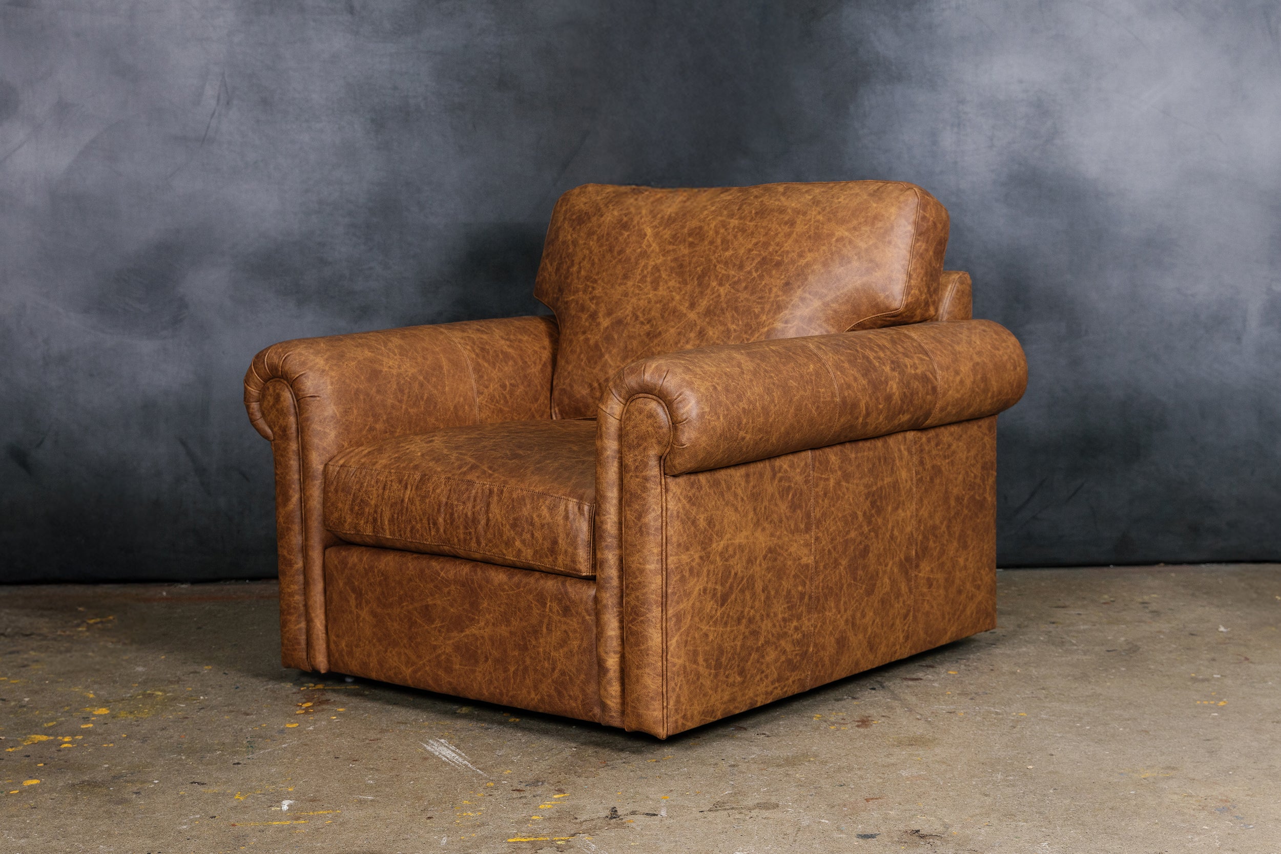 DUKE OF LANCASTER LARGE SWIVEL CHAIR