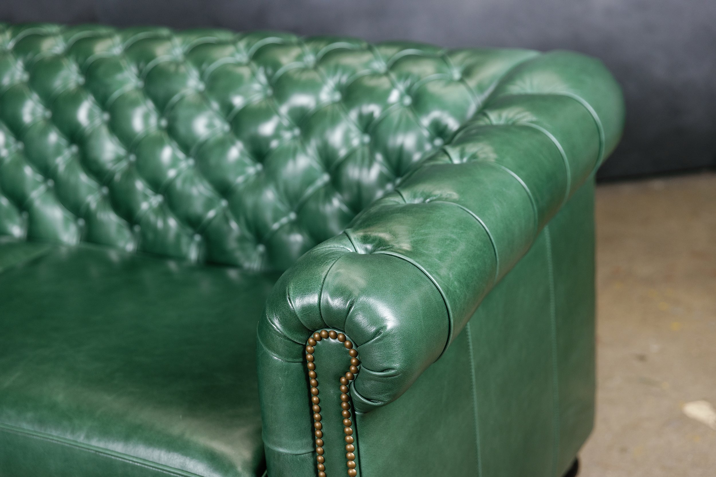 CANAPÉ DEUX PLACES EN CUIR OXFORD