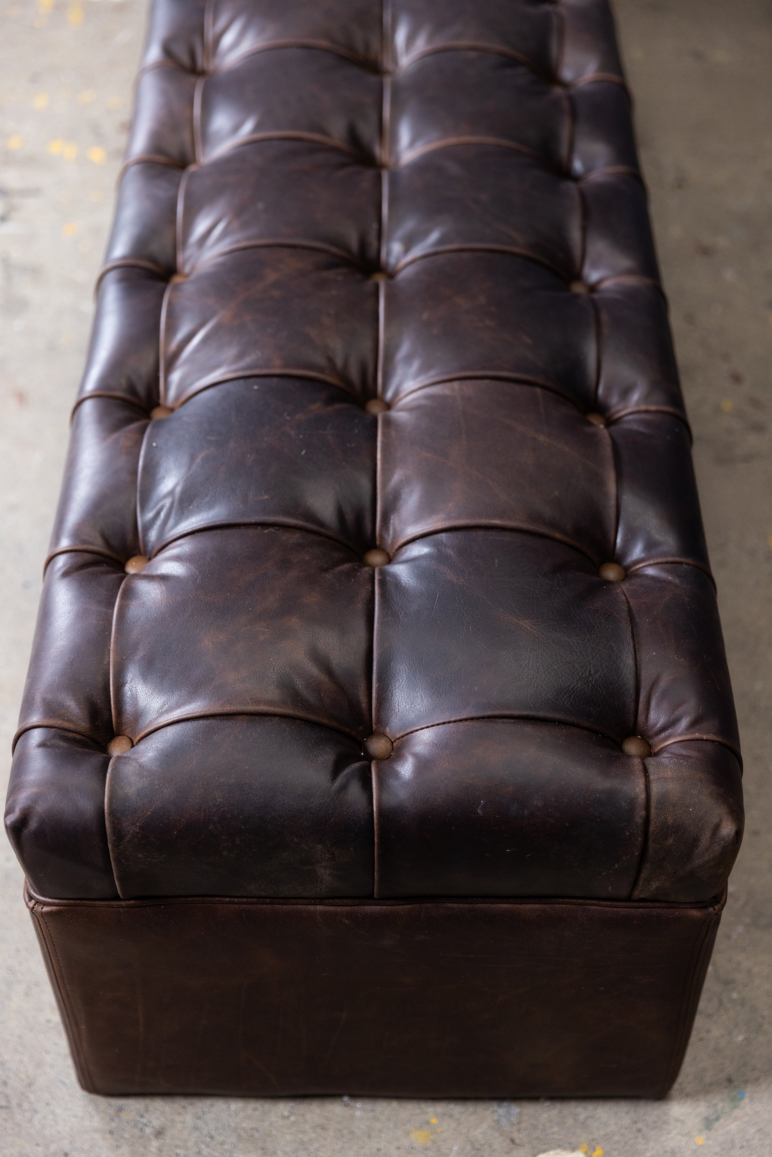 TUFTED END OF BED BENCH OTOMAN