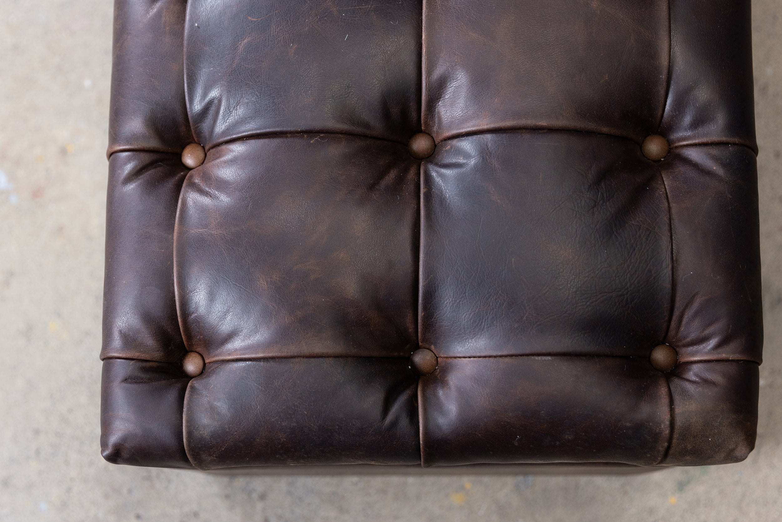 TUFTED END OF BED BENCH OTOMAN