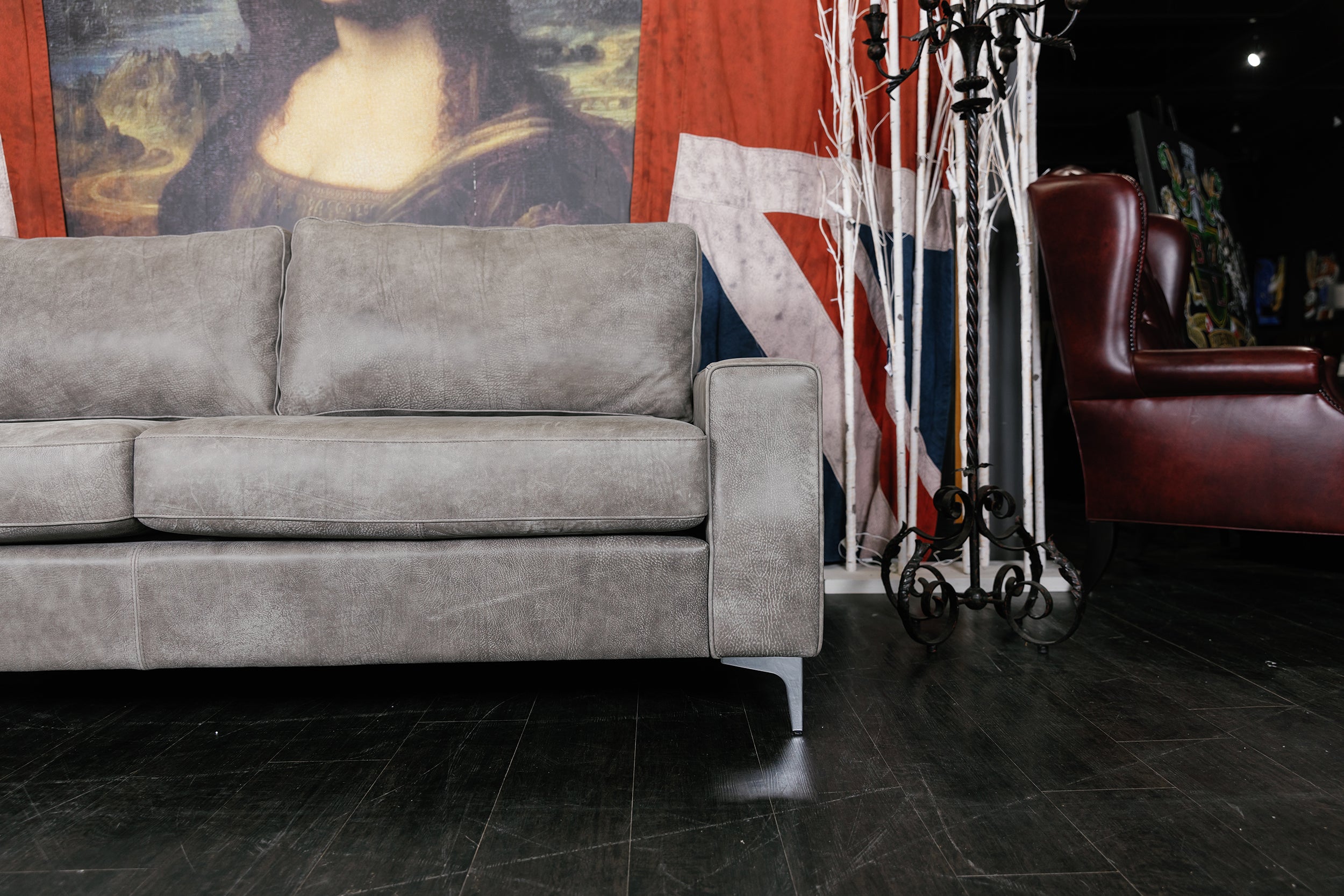 MILANO LEATHER SOFA FLOOR MODEL