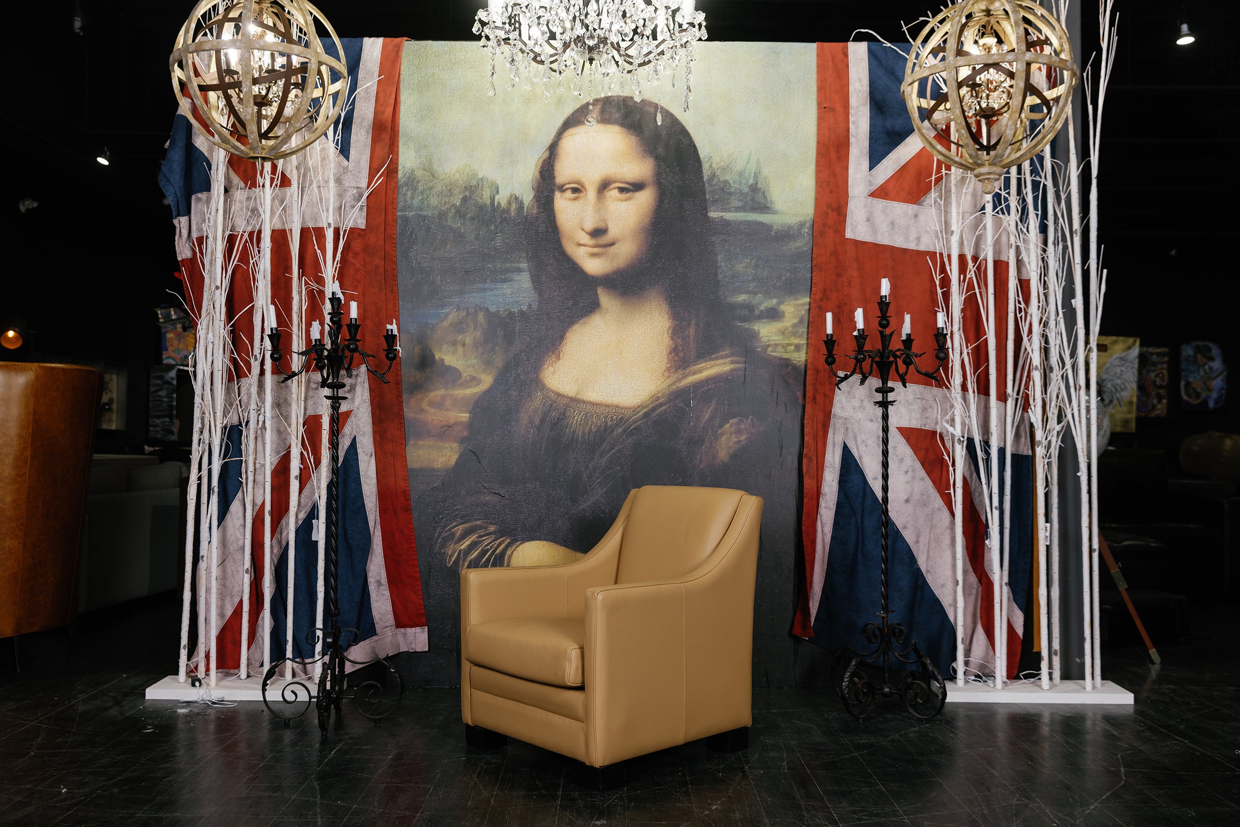 GLENNIE LEATHER CHAIR FLOOR MODEL (TAN LEATHER)