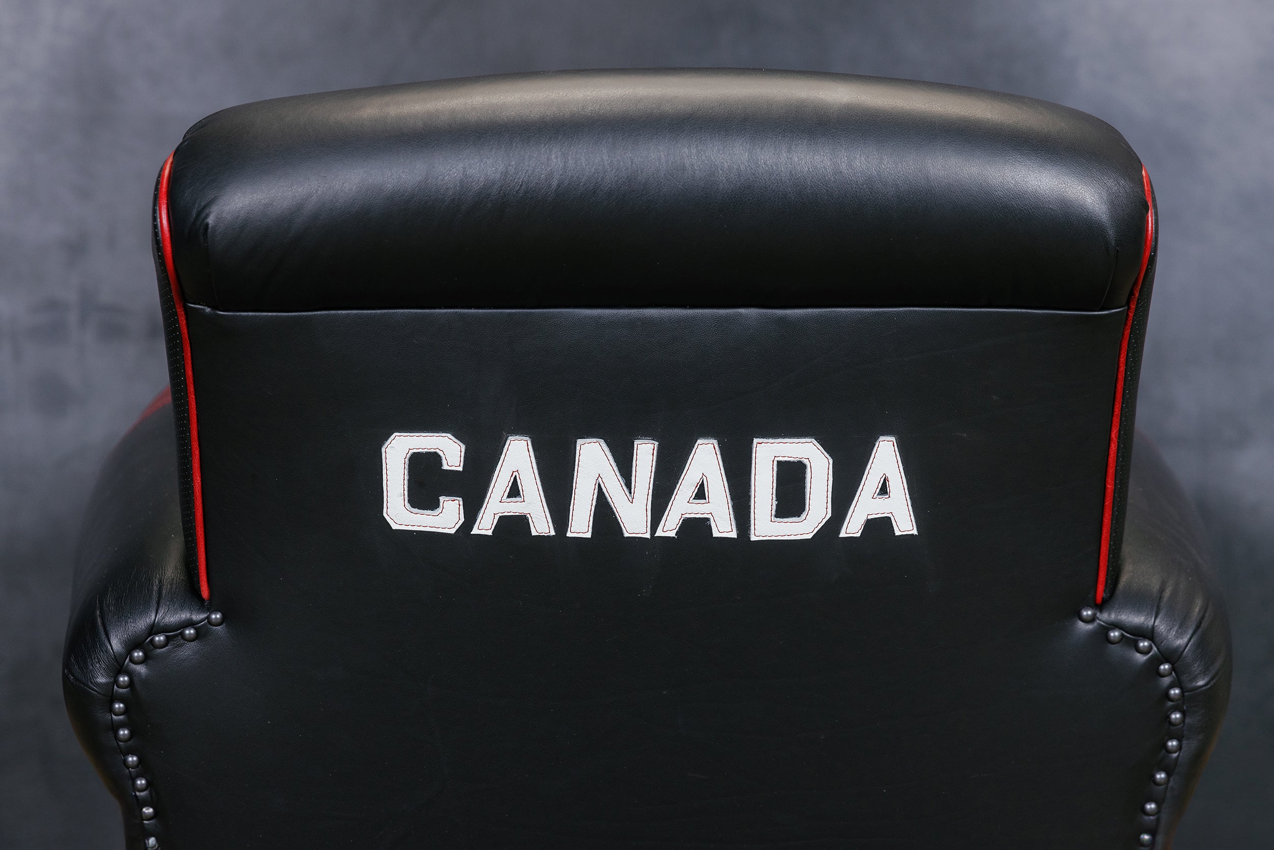 FAUTEUIL EN CUIR TIMOTHÉE