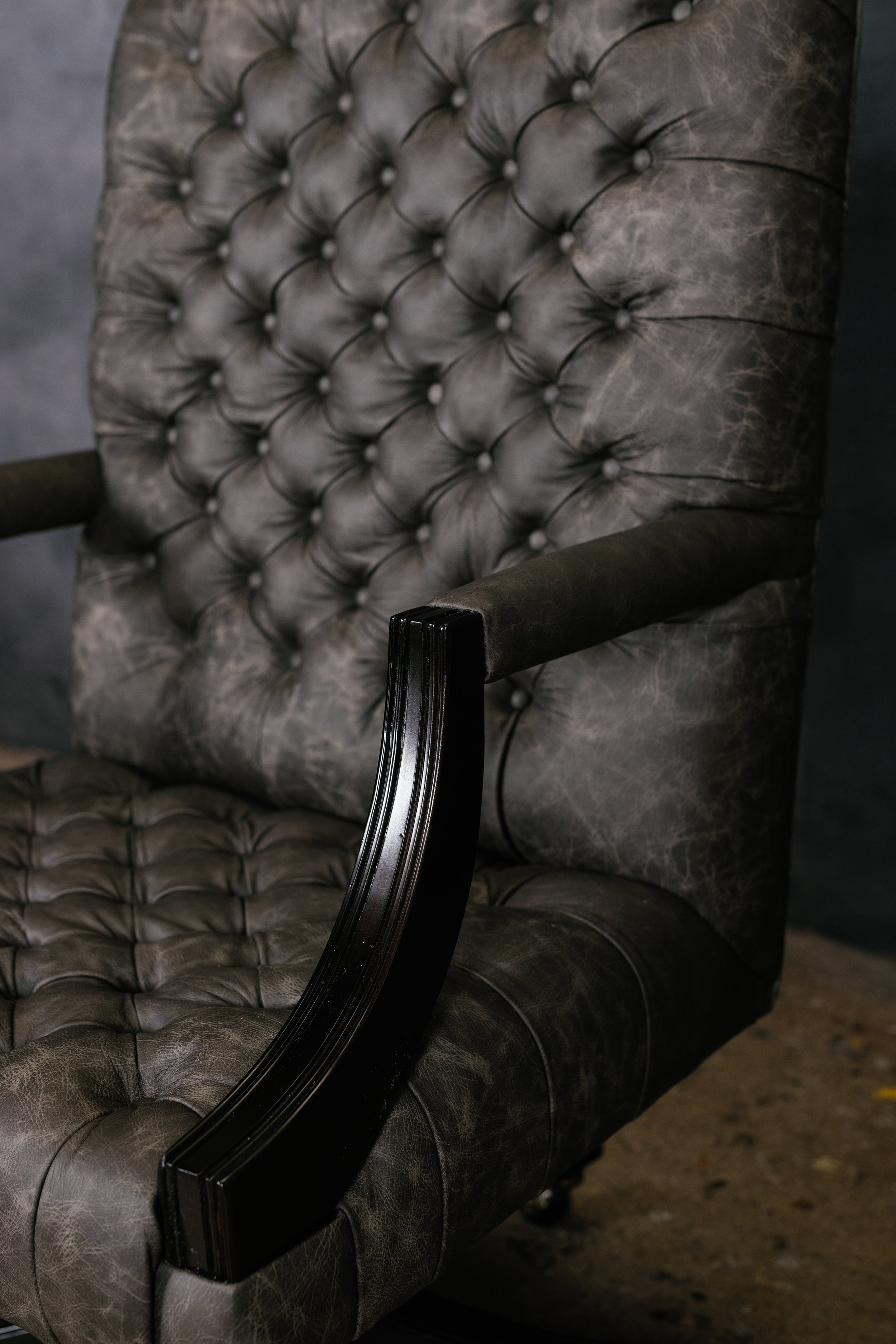 CAPITAL OFFICE CHAIR