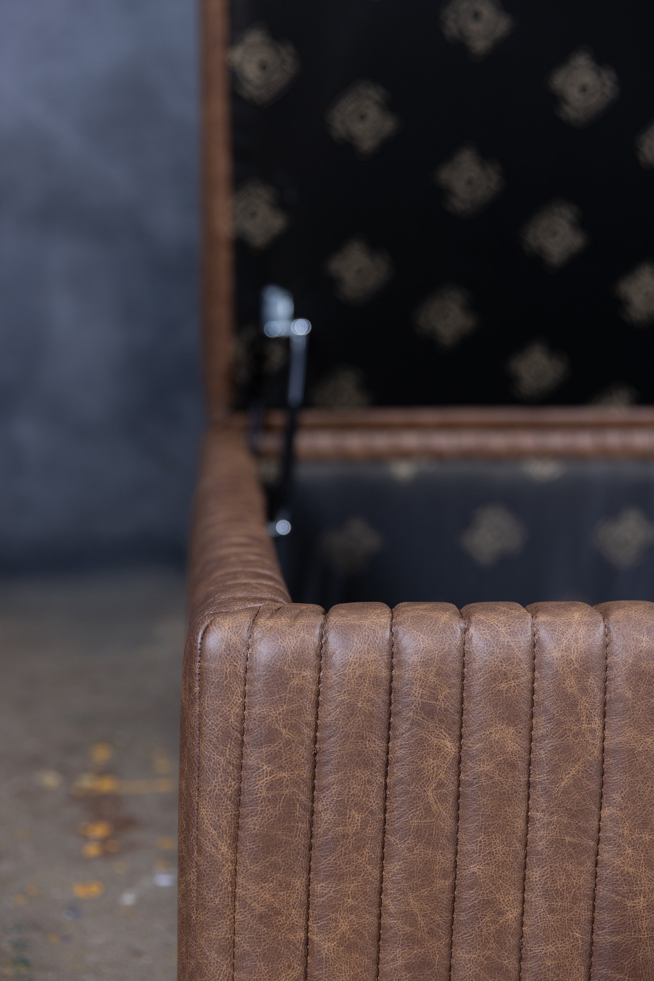 LARGE REBEL STORAGE OTTOMAN