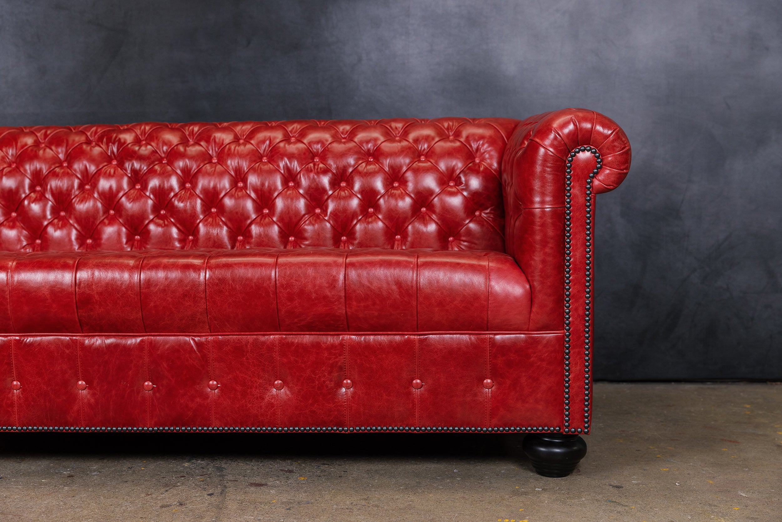 WALL STREET LEATHER SOFA