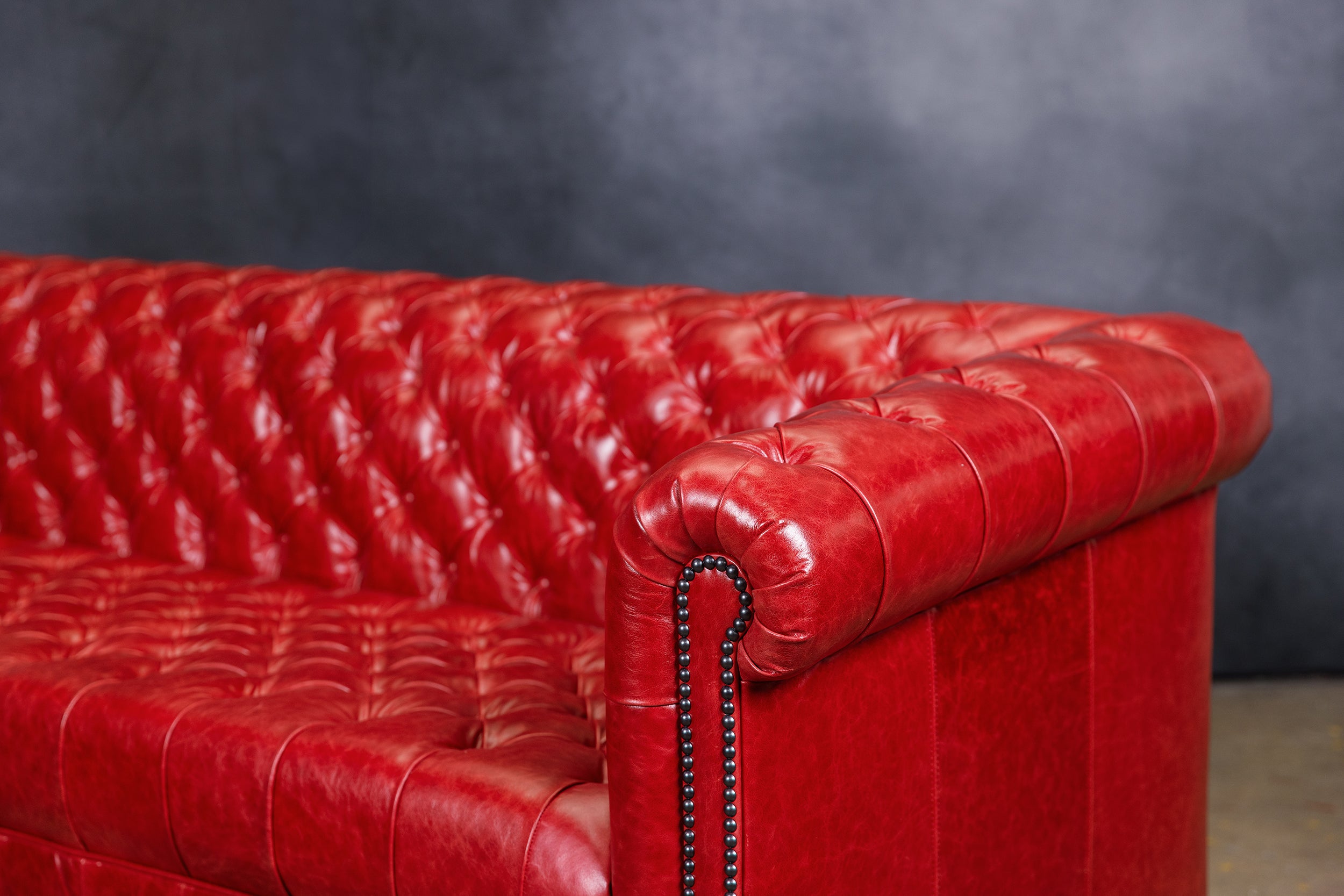 WALL STREET LEATHER SOFA