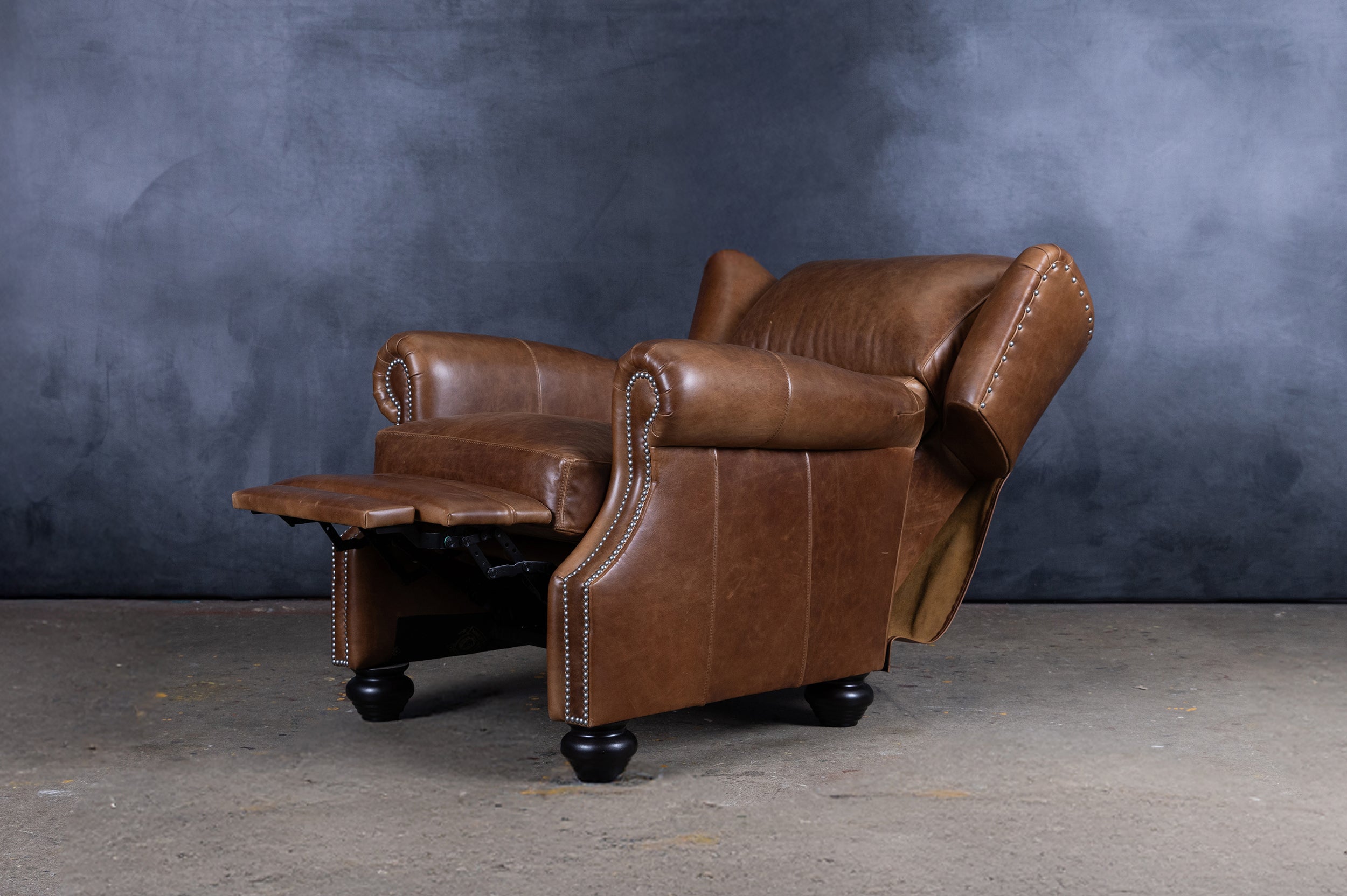 BRANDO LEATHER RECLINER CHAIR