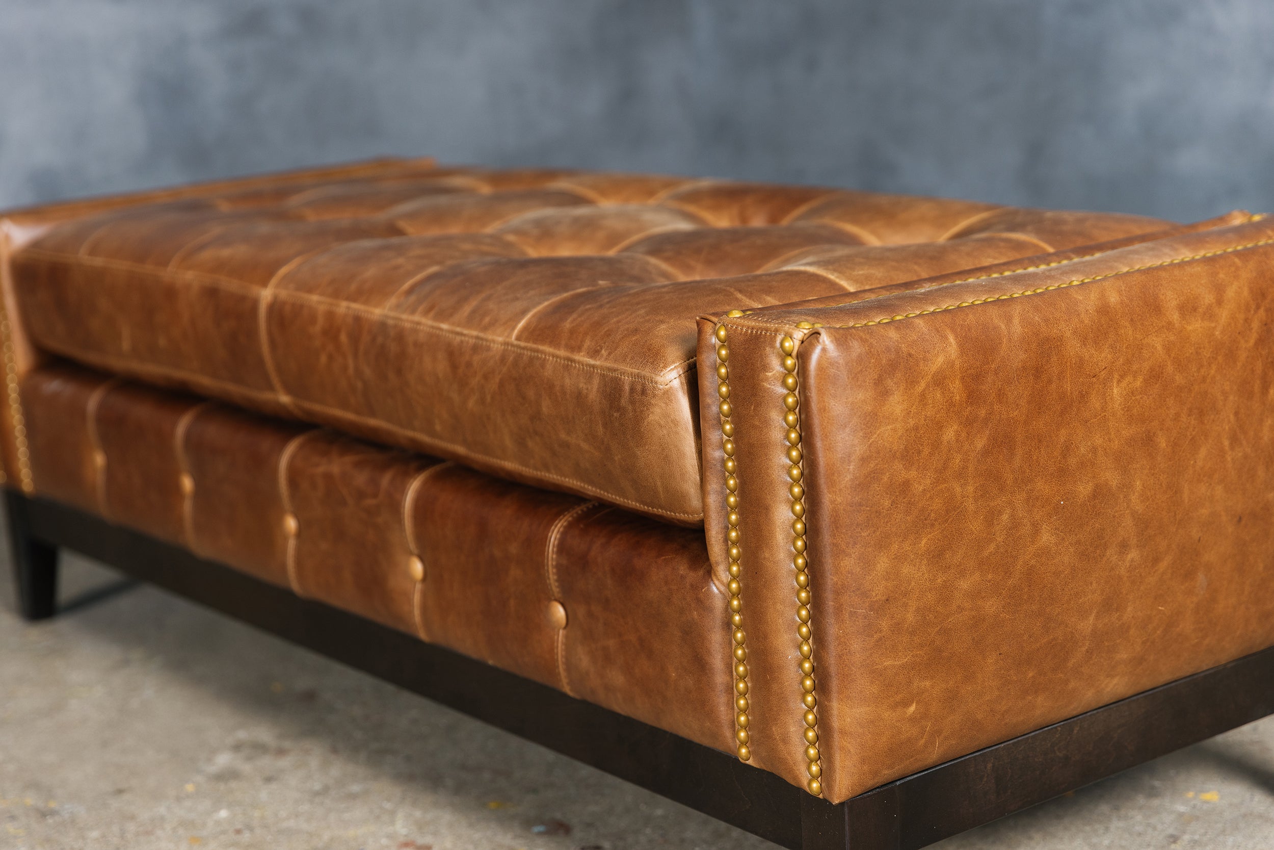 BARON LEATHER BENCH