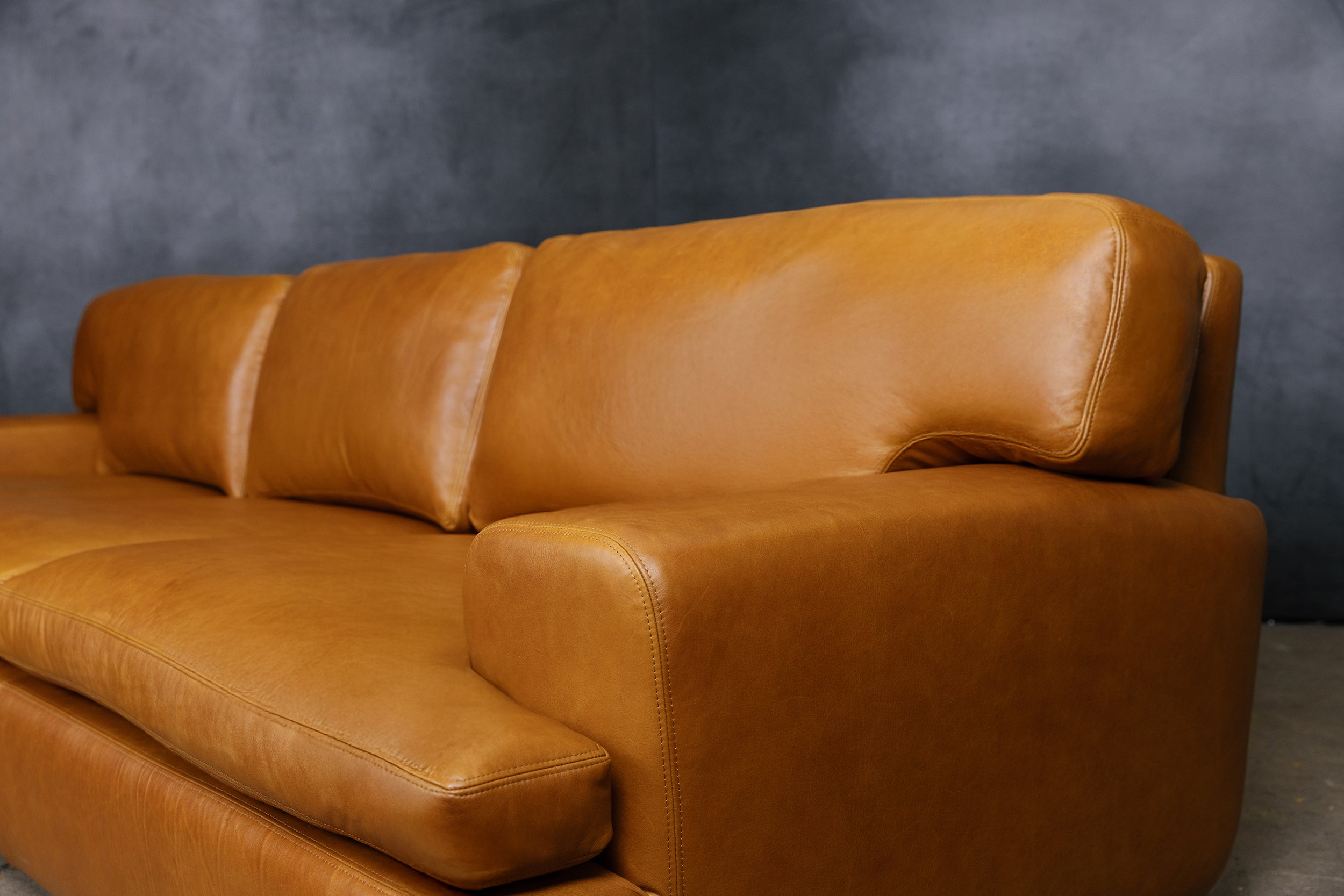 CANAPÉ EN CUIR MADDEX