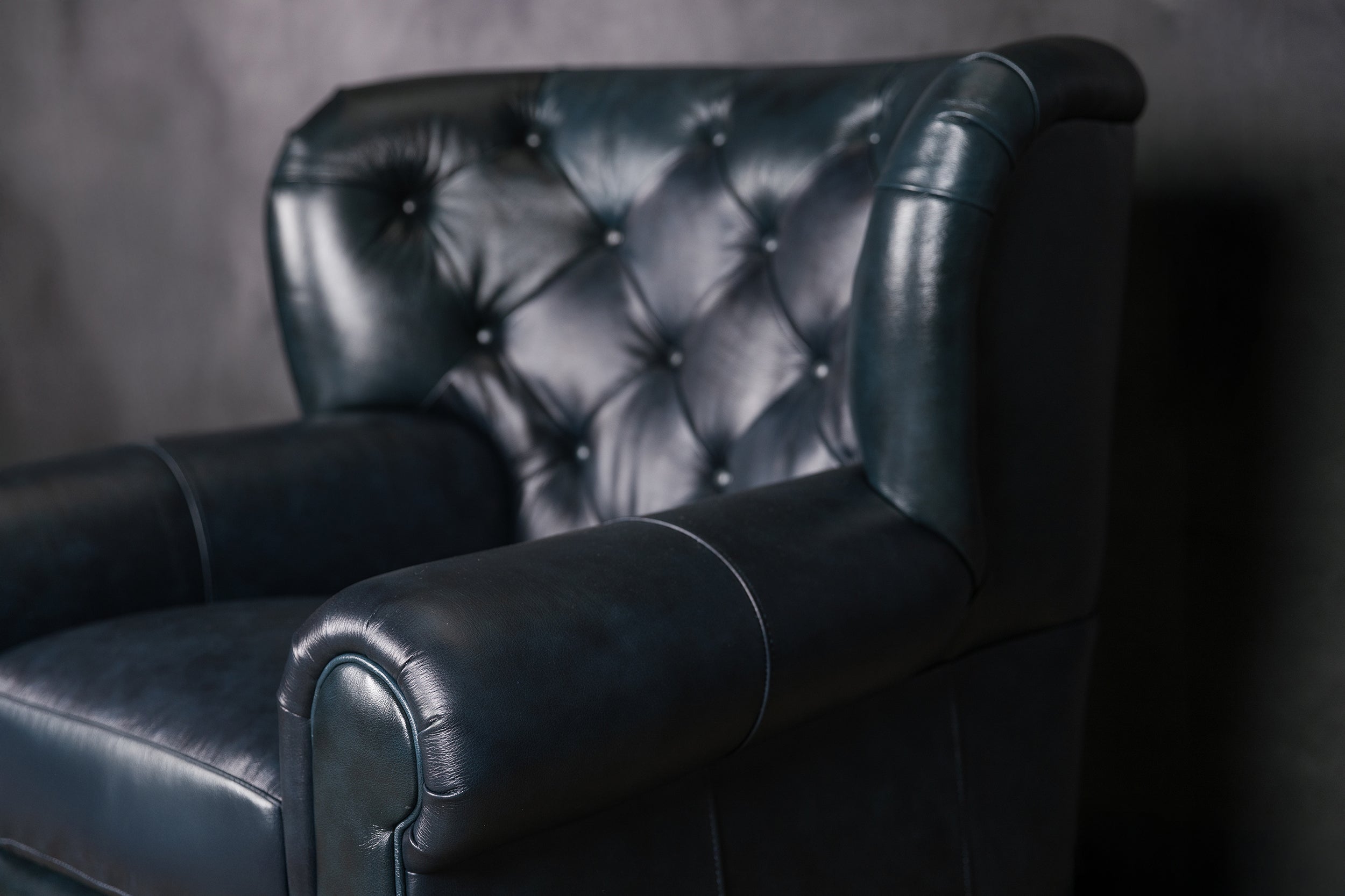 WINSTON CHURCHILL CHAIR FLOOR MODEL
