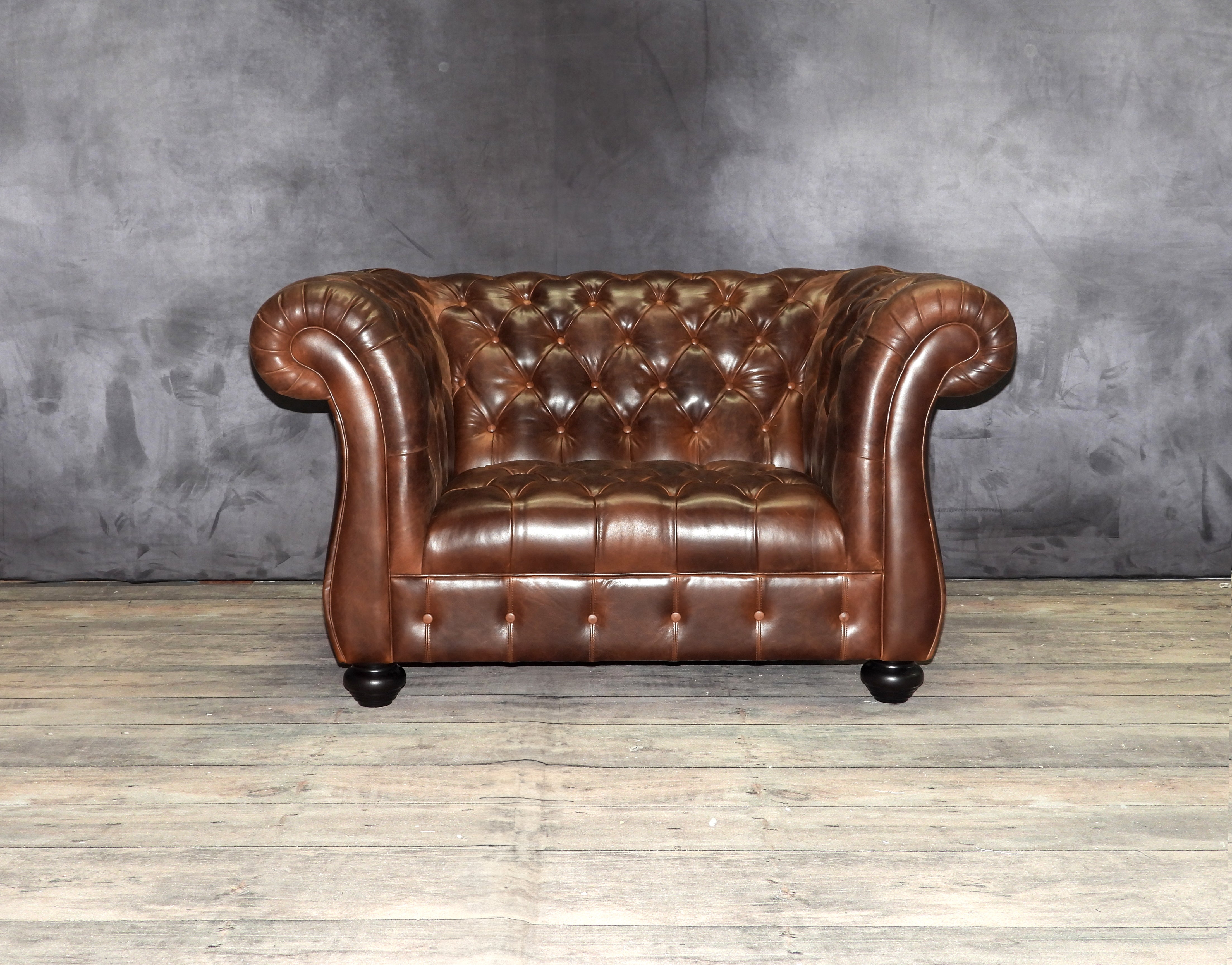 CASA BERGAMO LEATHER CHAIR