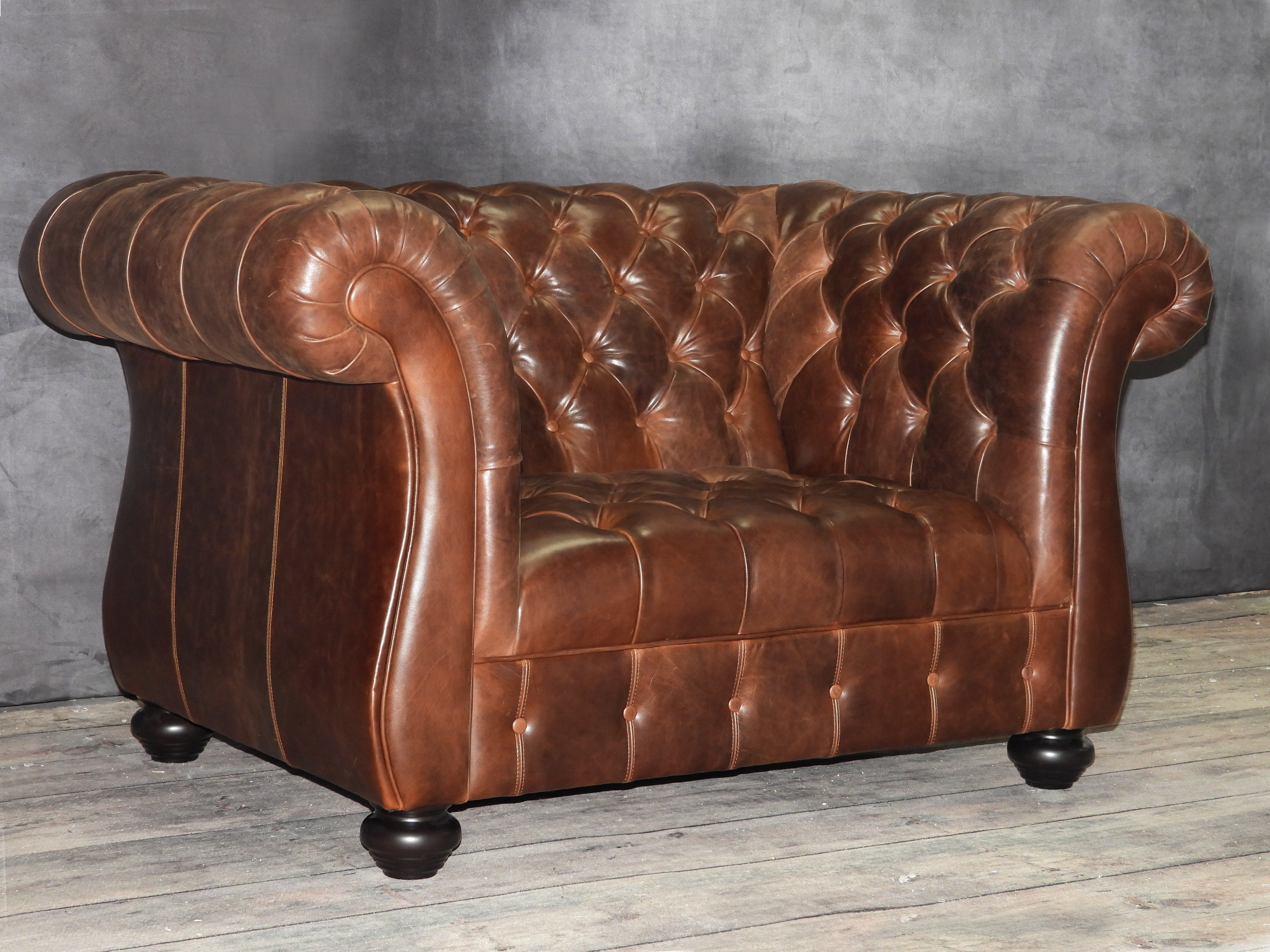 CASA BERGAMO LEATHER CHAIR