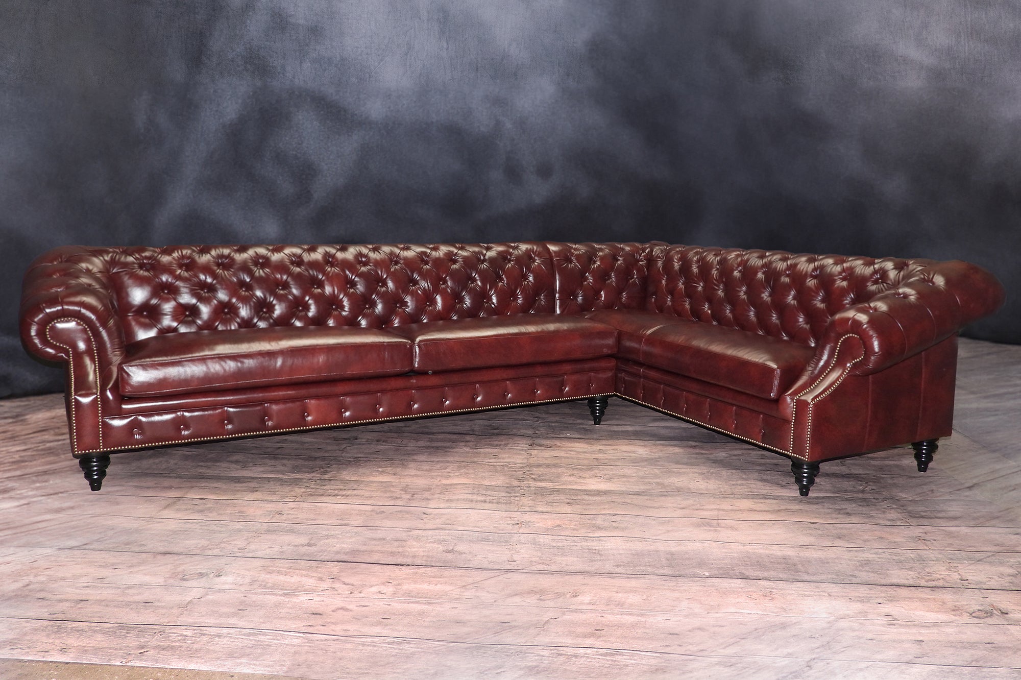 LEATHER SECTIONAL