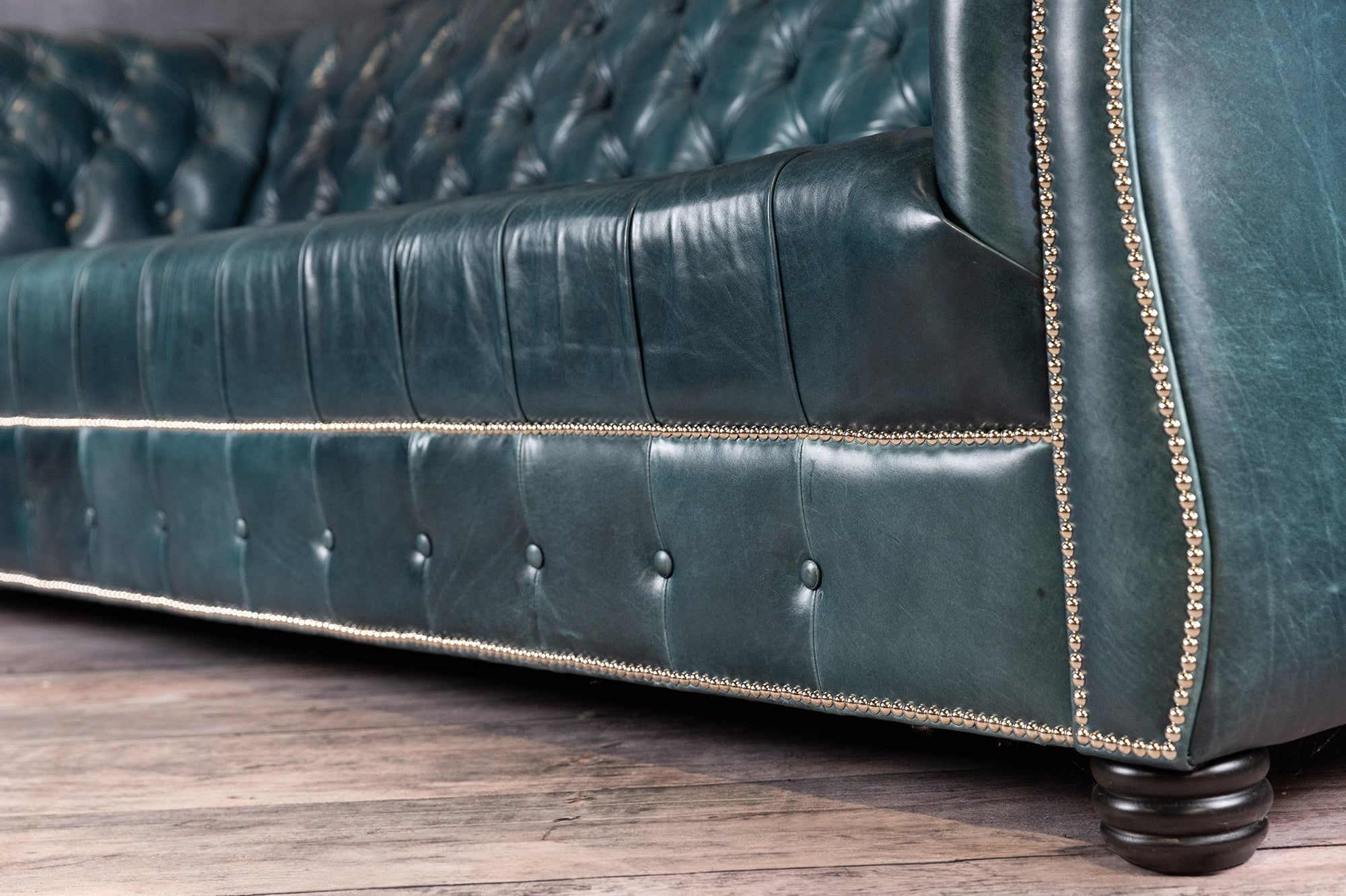 LEATHER SOFA 