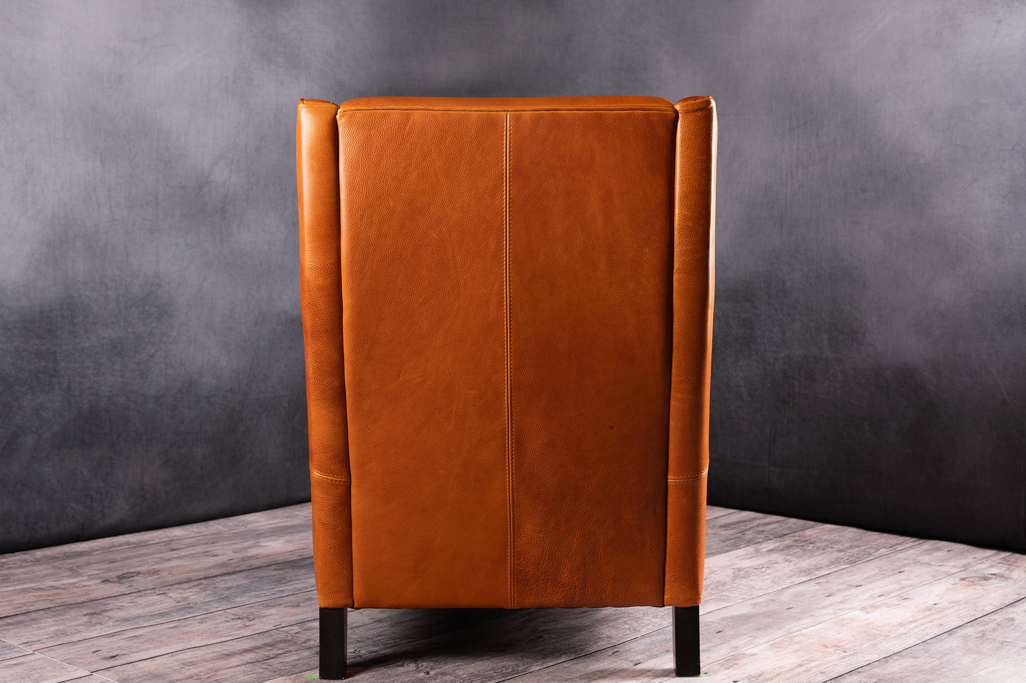 LE FAUTEUIL EN CUIR BUGATTI