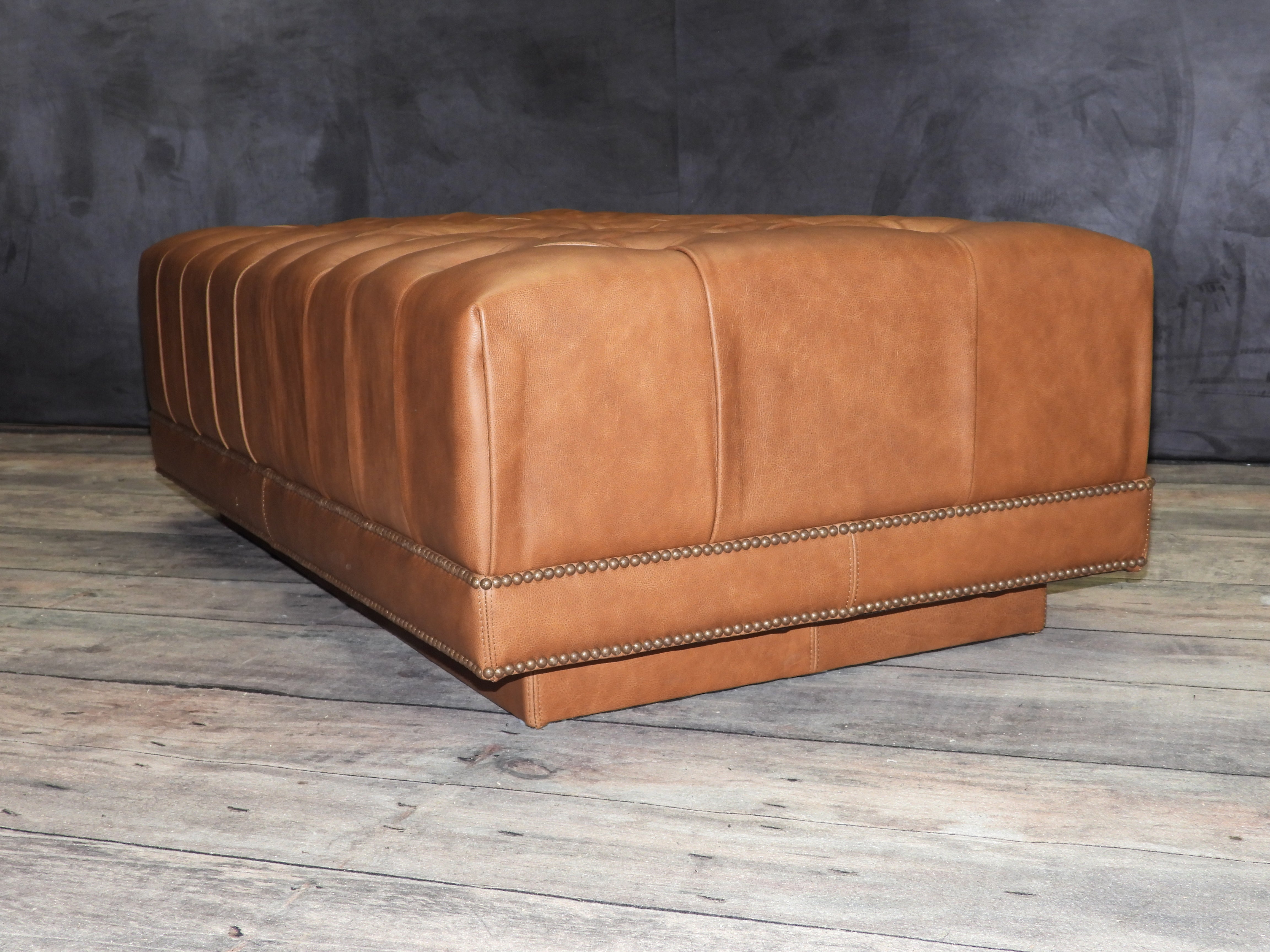 DA VINCI LEATHER OTTOMAN