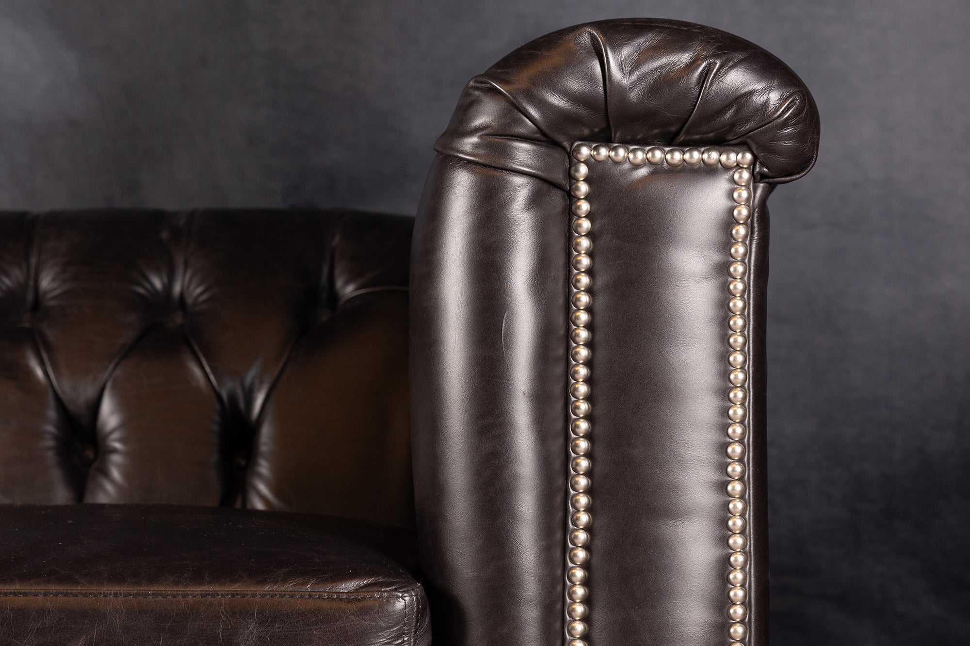 LEATHER SOFA 