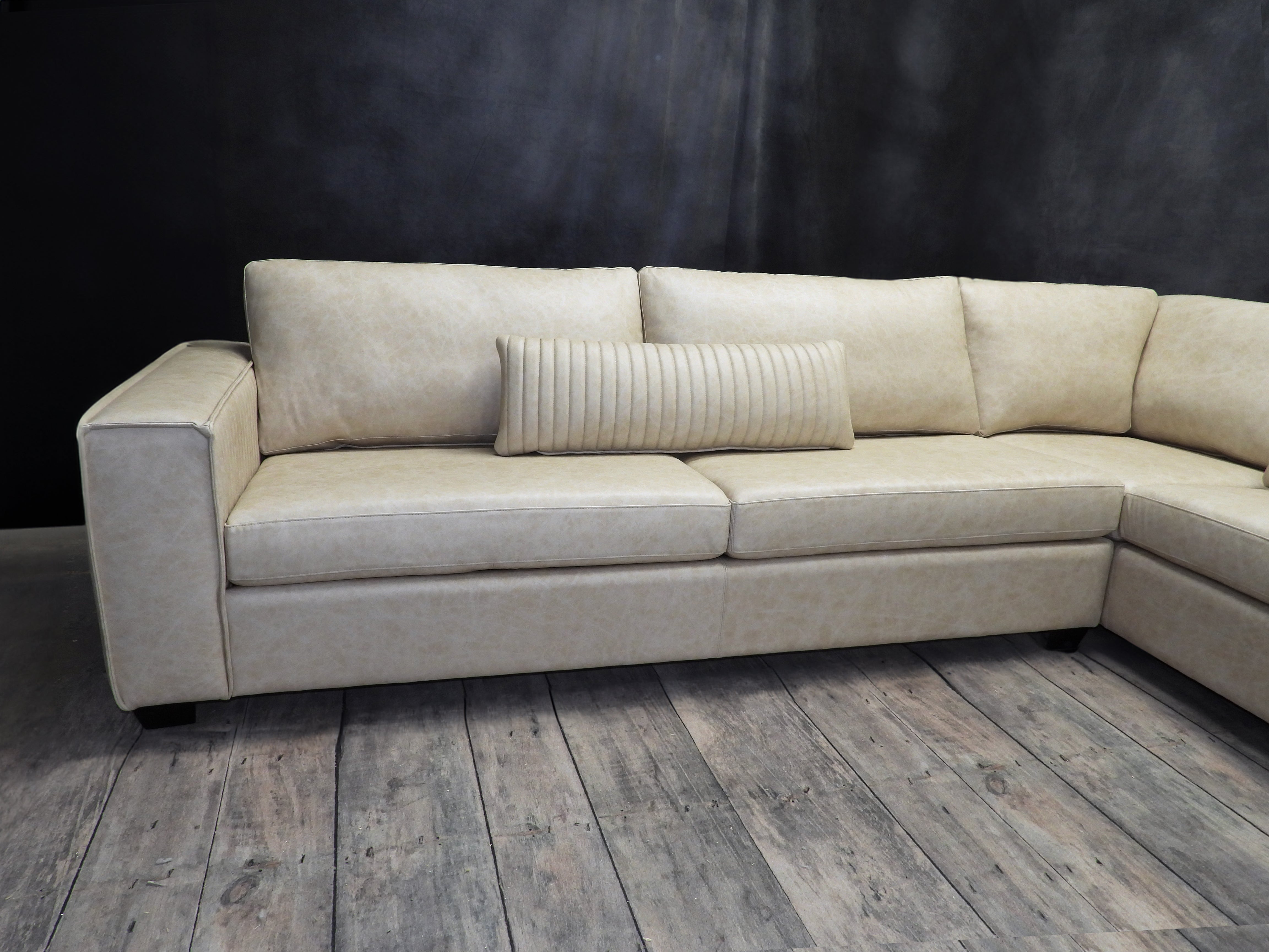 SIÈGE SECTIONNEL EN CUIR FLIGHT DECK