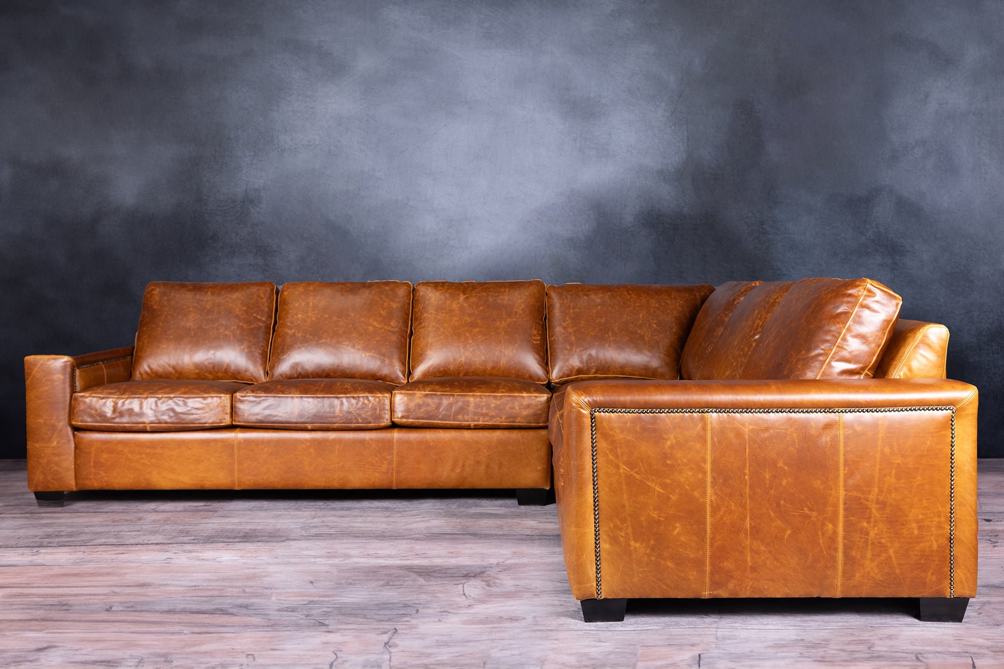 LEATHER SECTIONAL