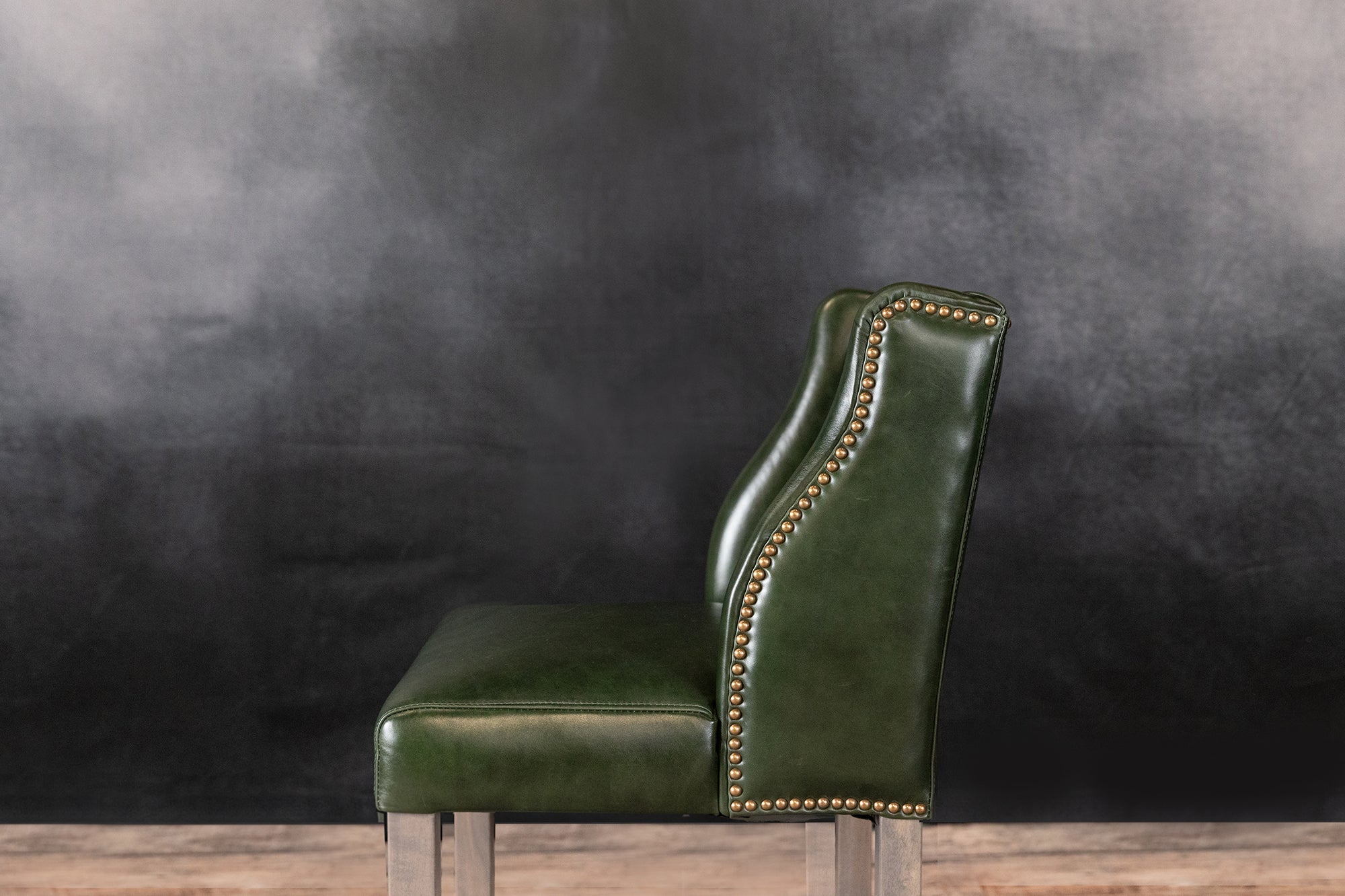 Tabouret de bar géorgien