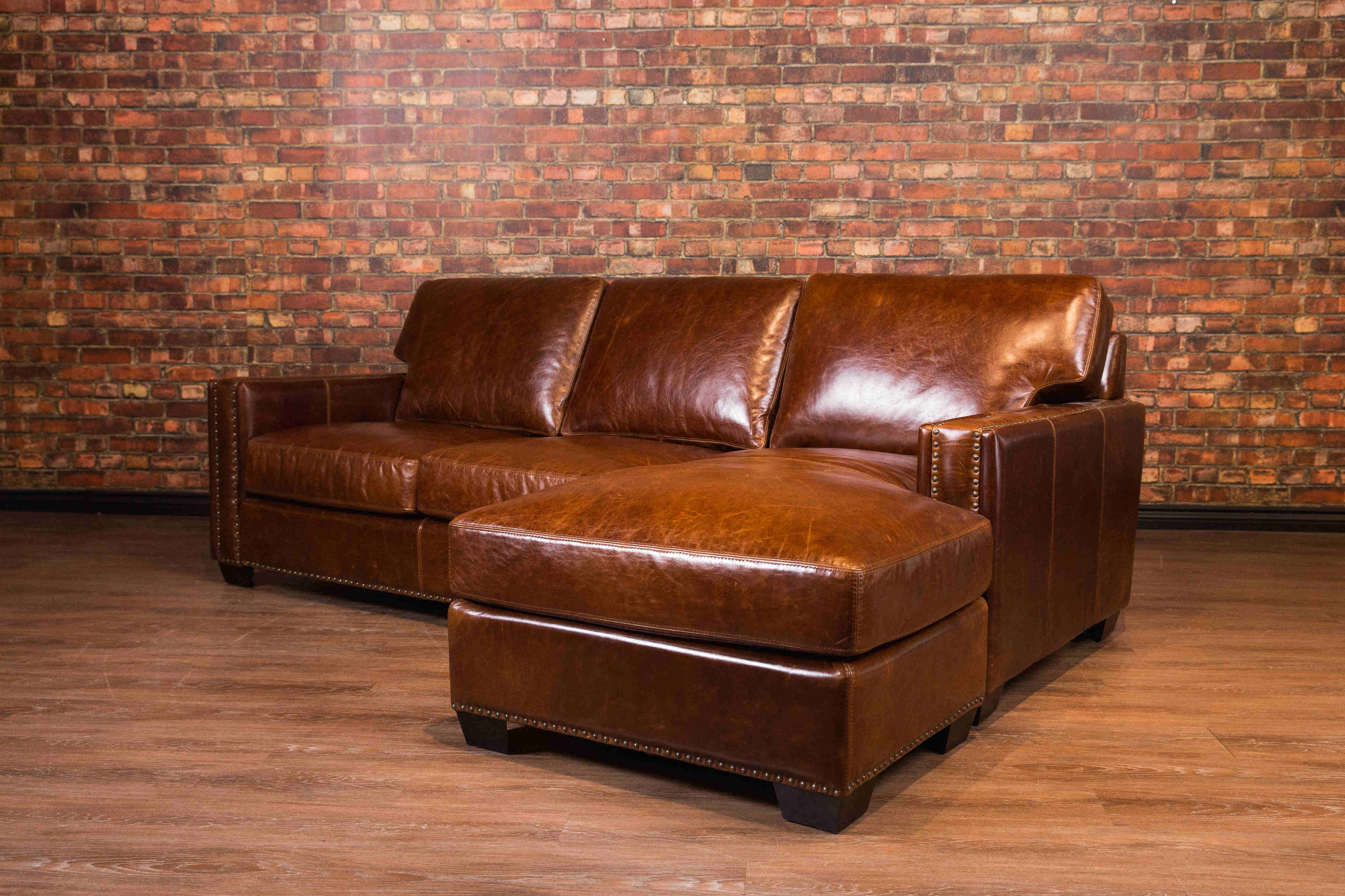 LE CANAPÉ-CHAISE ORIGINAL CHARTWELL RHF