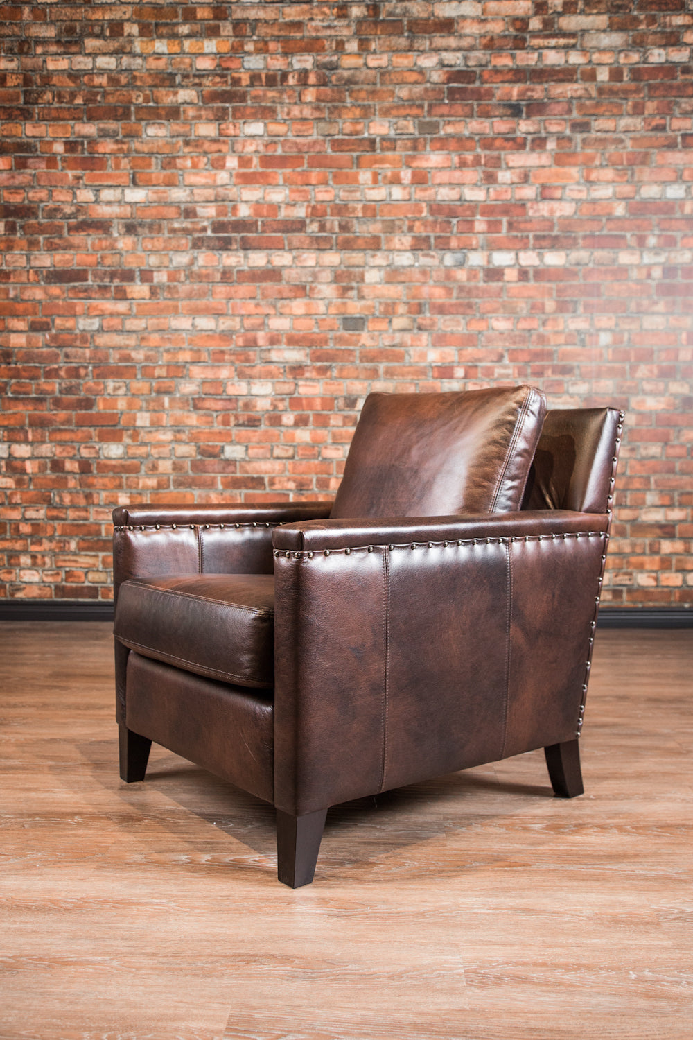 POLO CLUB LEATHER CHAIR