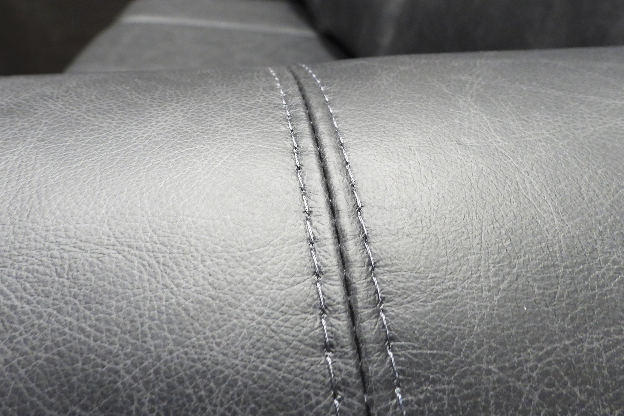 LEATHER SOFA 