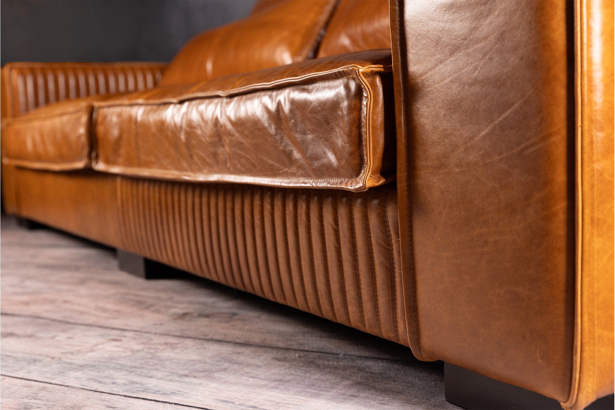 LEATHER SOFA 