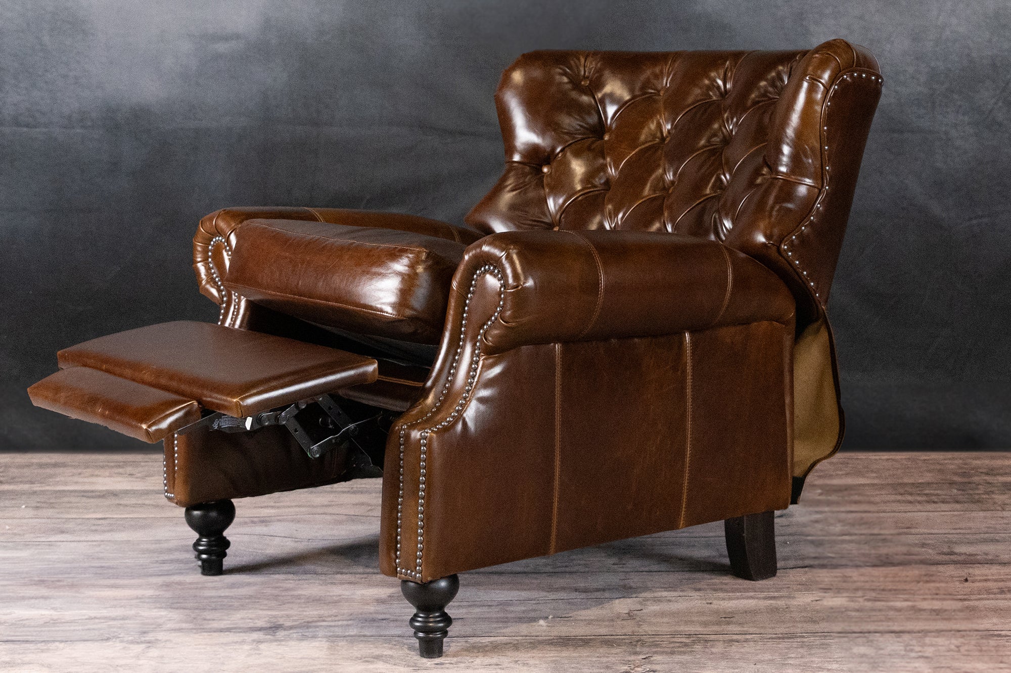 ROYAL CHAMBERLAIN RECLINER CHAIR