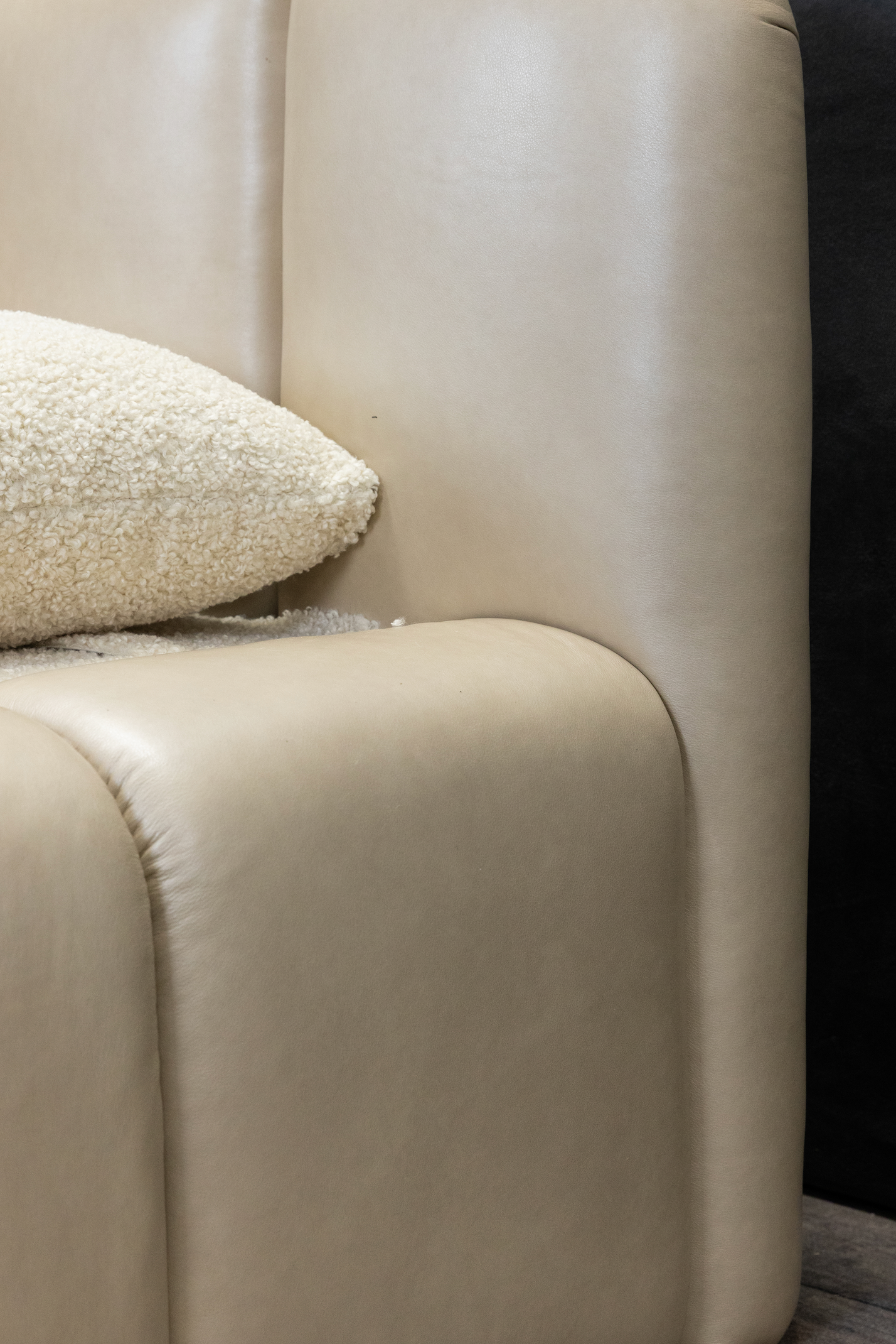 LIT EN CUIR HOLLYWOOD